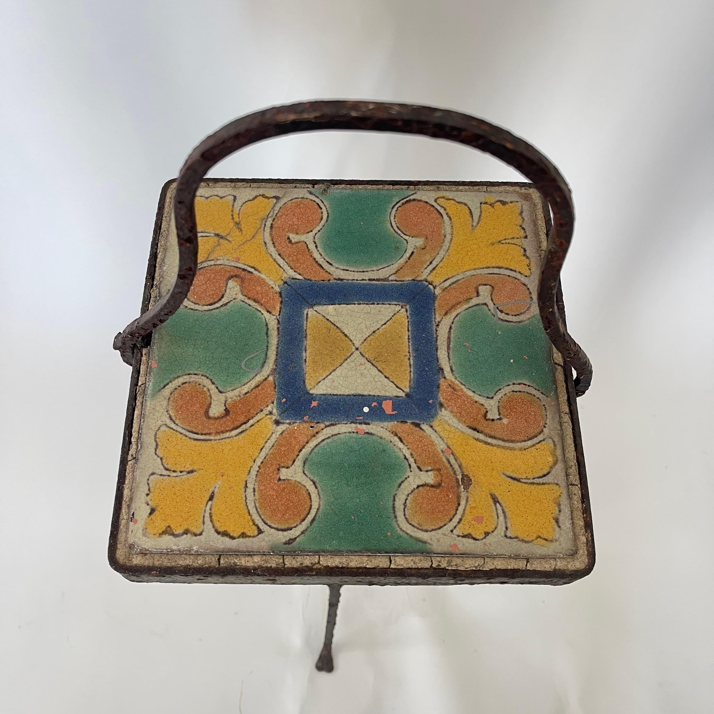 Antico tavolino da fumo in piastrelle di Catalina Arts and Craft, California, 1900 in vendita 3