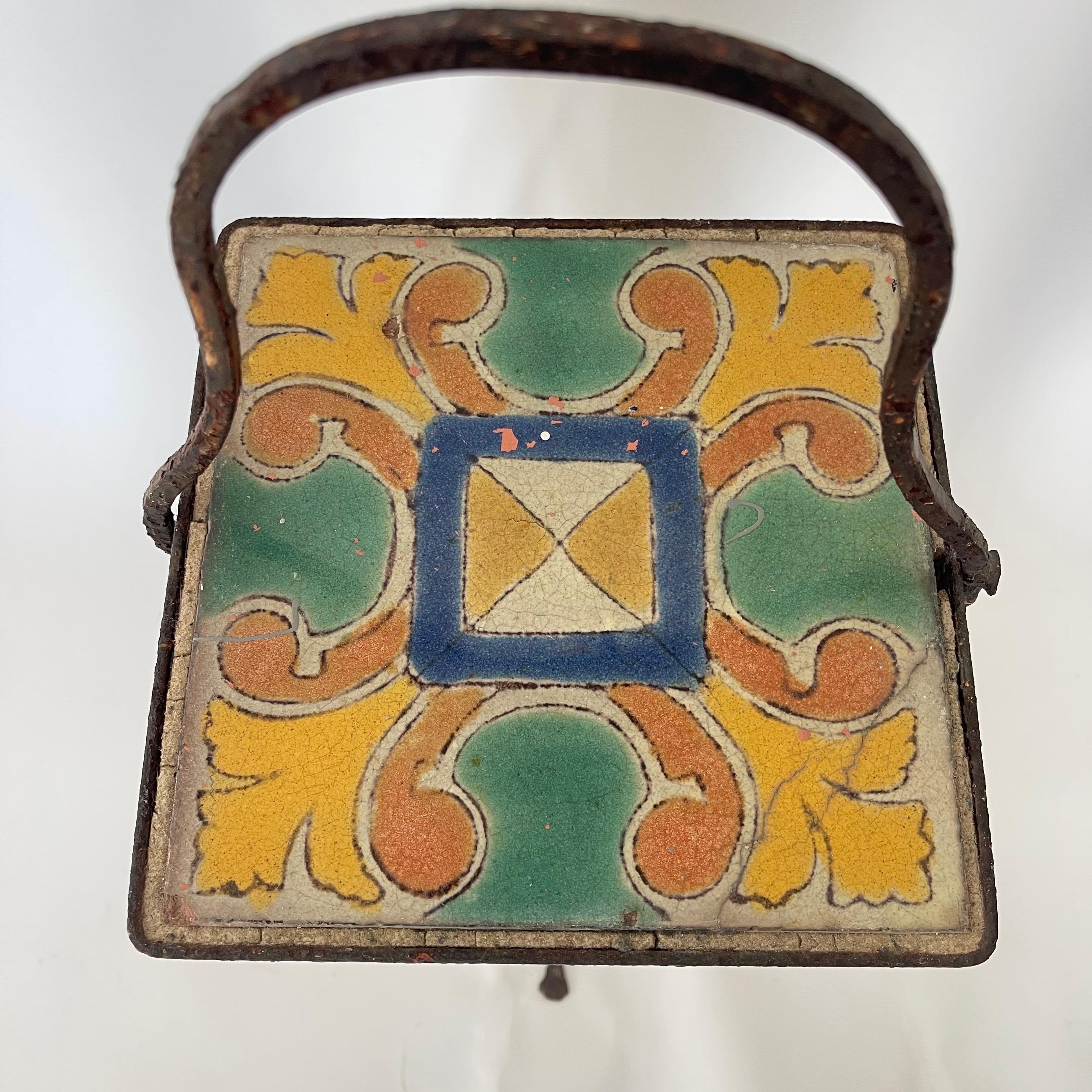 Antico tavolino da fumo in piastrelle di Catalina Arts and Craft, California, 1900 in vendita 4