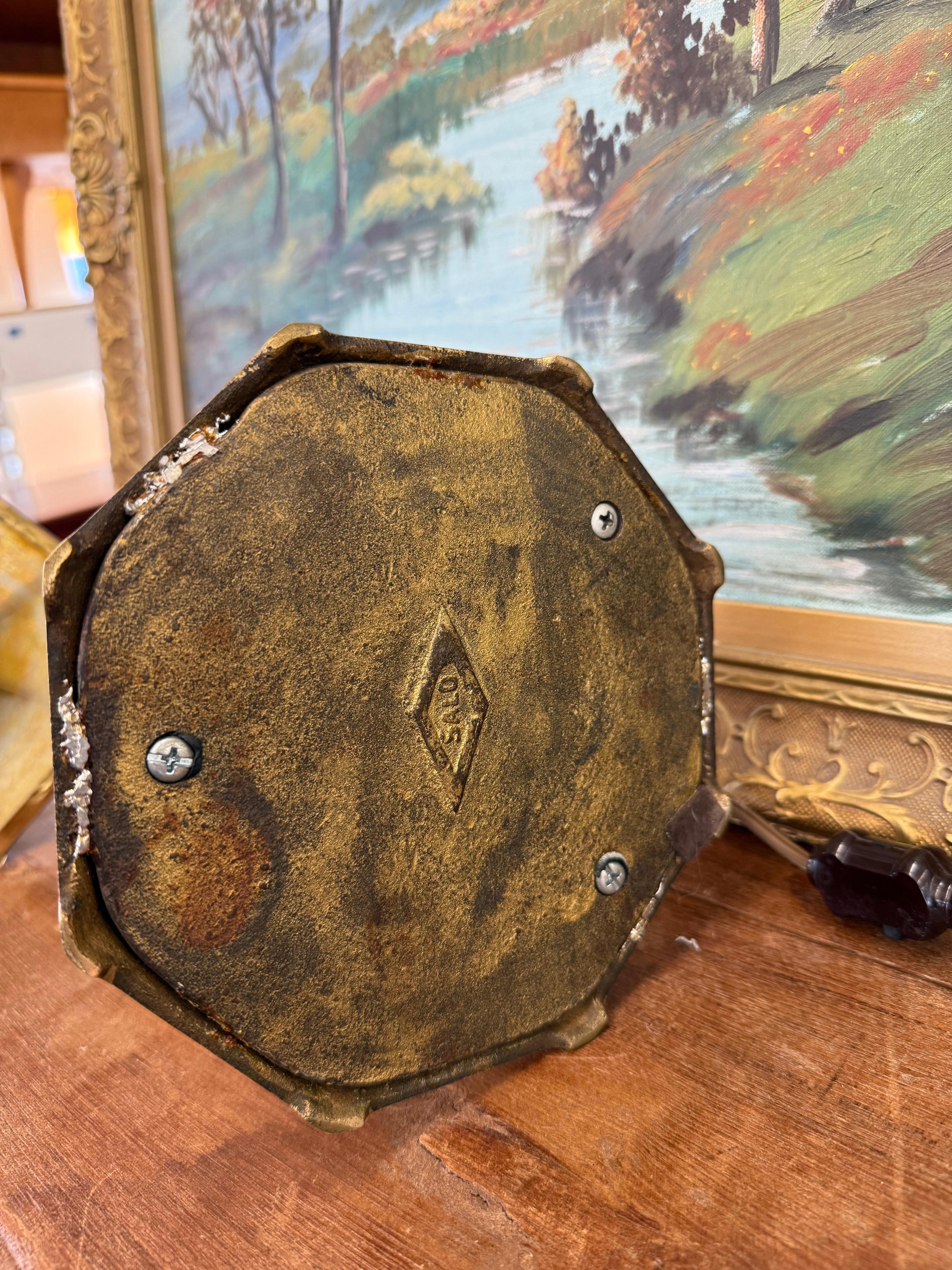 Lampe Arts and Crafts ancienne en laiton et verre teinté delag, vers 1910 par Salo Metal en vente 6