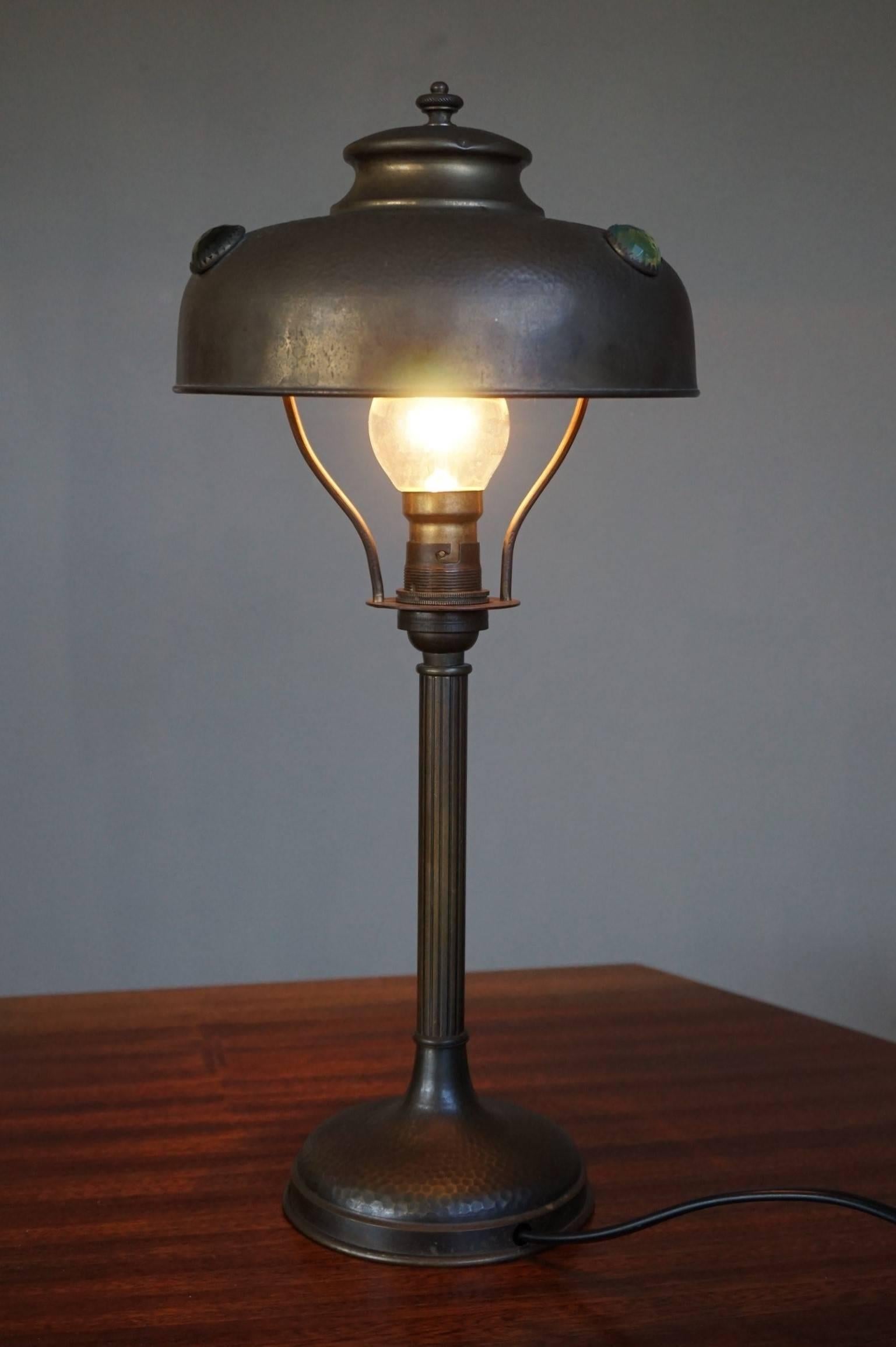20th Century Antique Arts & Crafts Copper and Brass Table/Desk Lamp with Color Glass Inserts For Sale