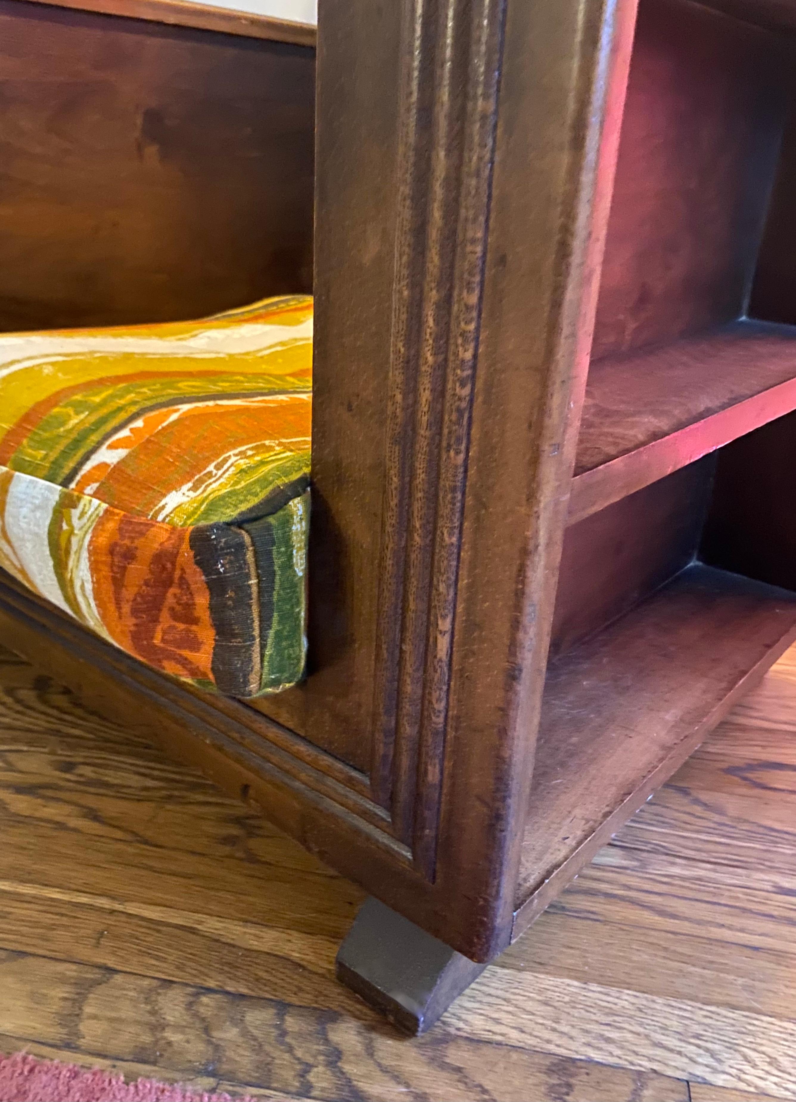 20ième siècle Fauteuil ancien de l'époque des Arts et Métiers avec bibliothèque intégrée en vente