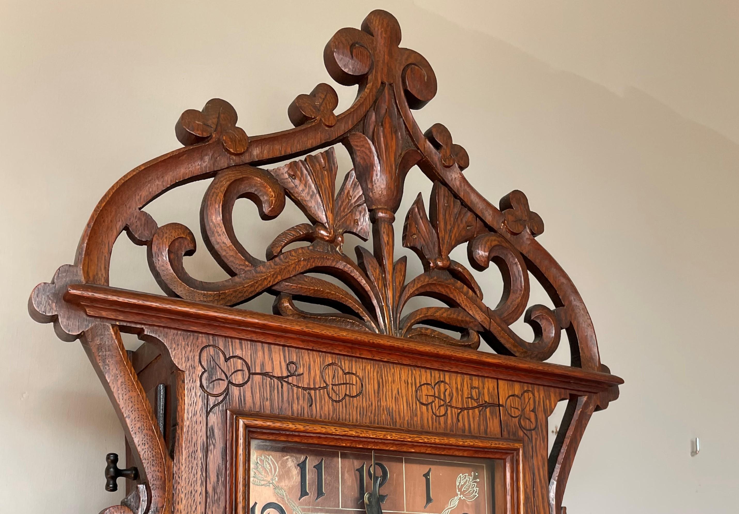 Antique Gothic Revival Wall Clock w. Trefoil, Holy Light & Butterfly Sculptures In Good Condition In Lisse, NL