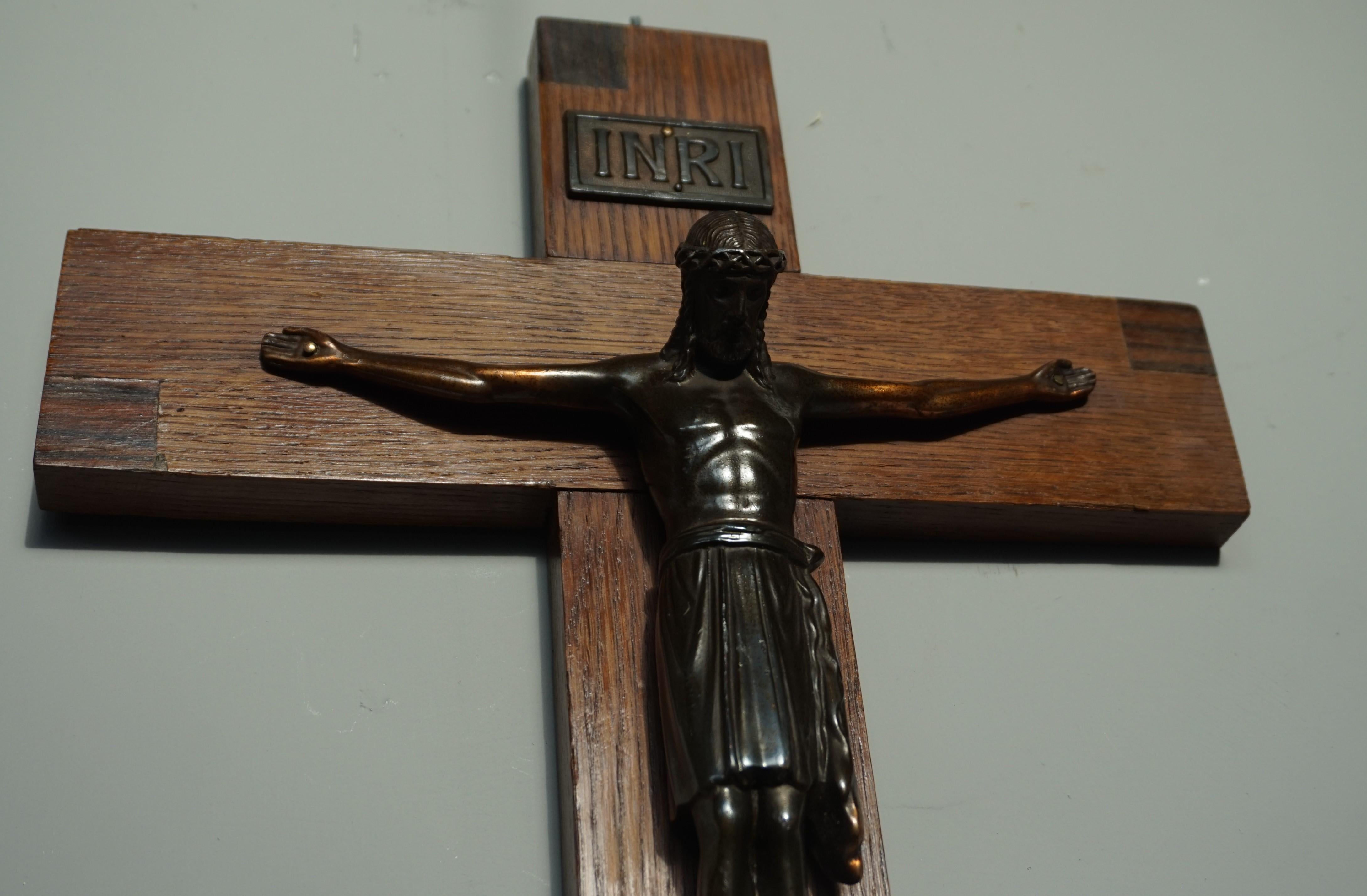 Antique Arts & Crafts Oak Cross and Bronzed Metal Corpus of Christ Crucifix For Sale 7