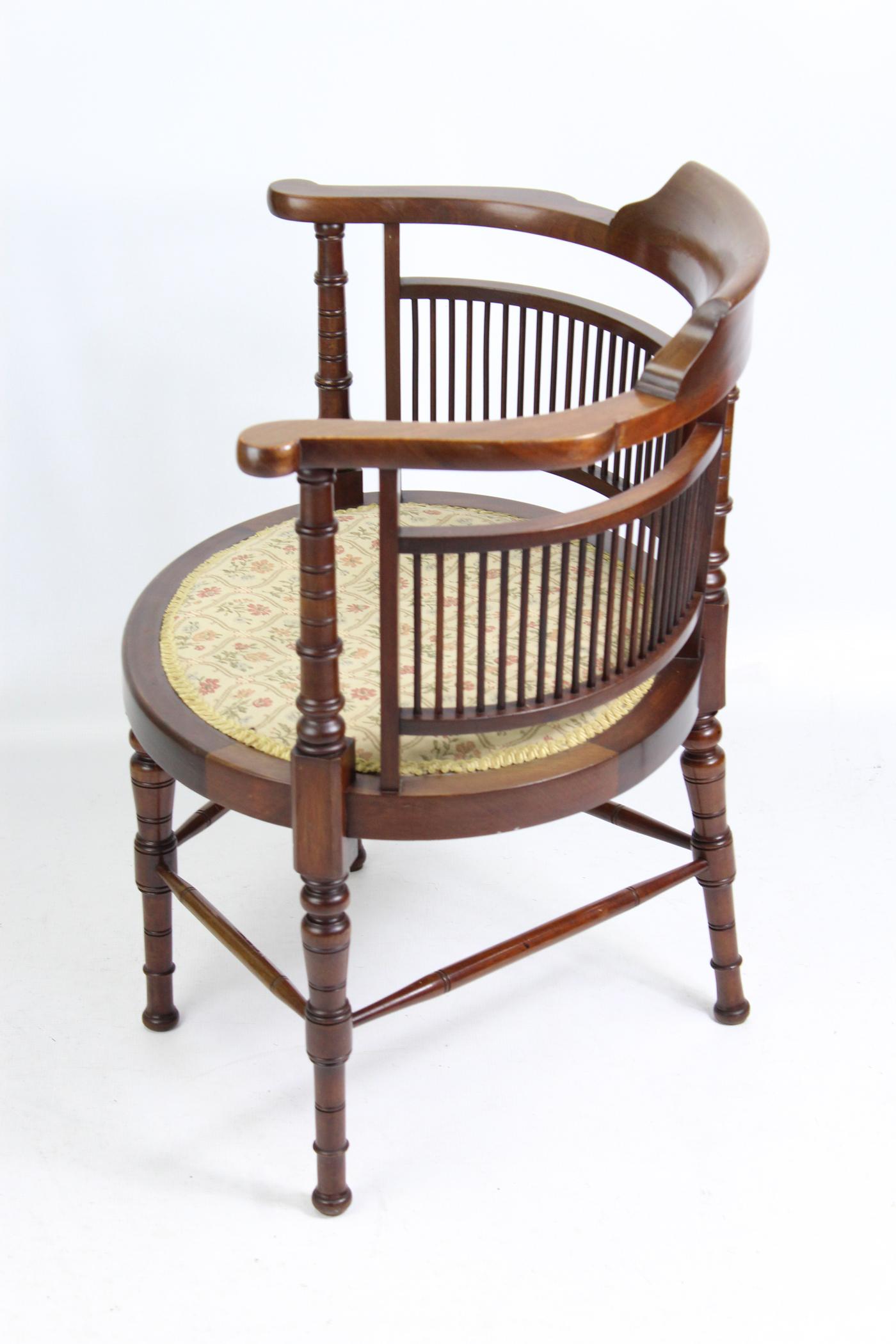 Turned Antique Arts & Crafts Scottish School Tub Chair Made by Wylie & Lochhead