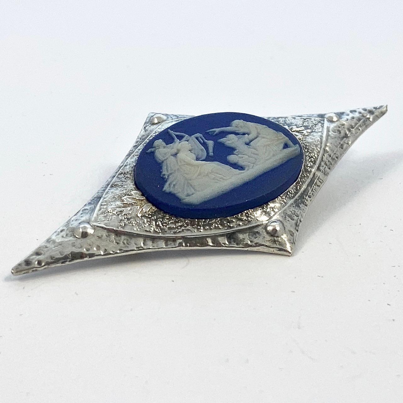 Antique Arts and Crafts Silver Front Brooch with Blue Cameo circa 1910 For Sale 1