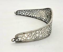 Antico ornamento a testa di tiara in argento di Arts and Crafts