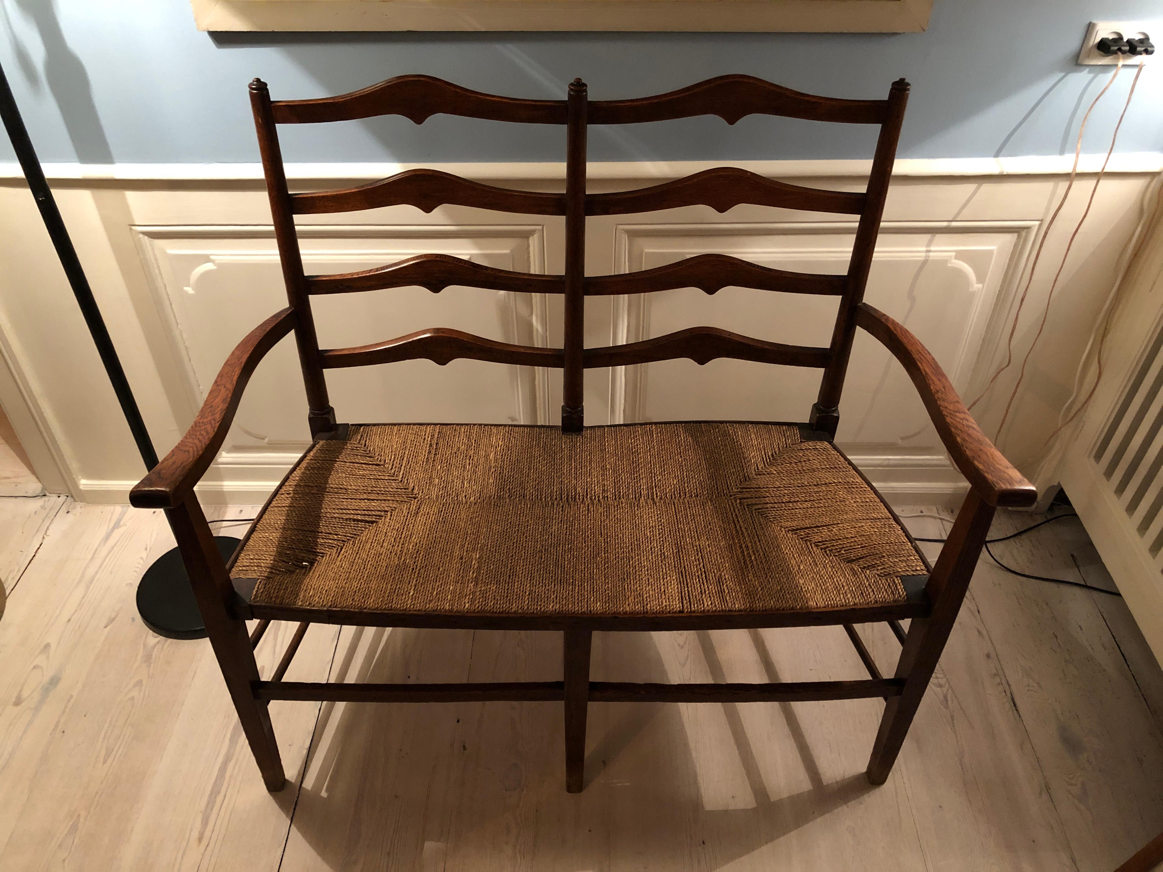 seagrass bench with back