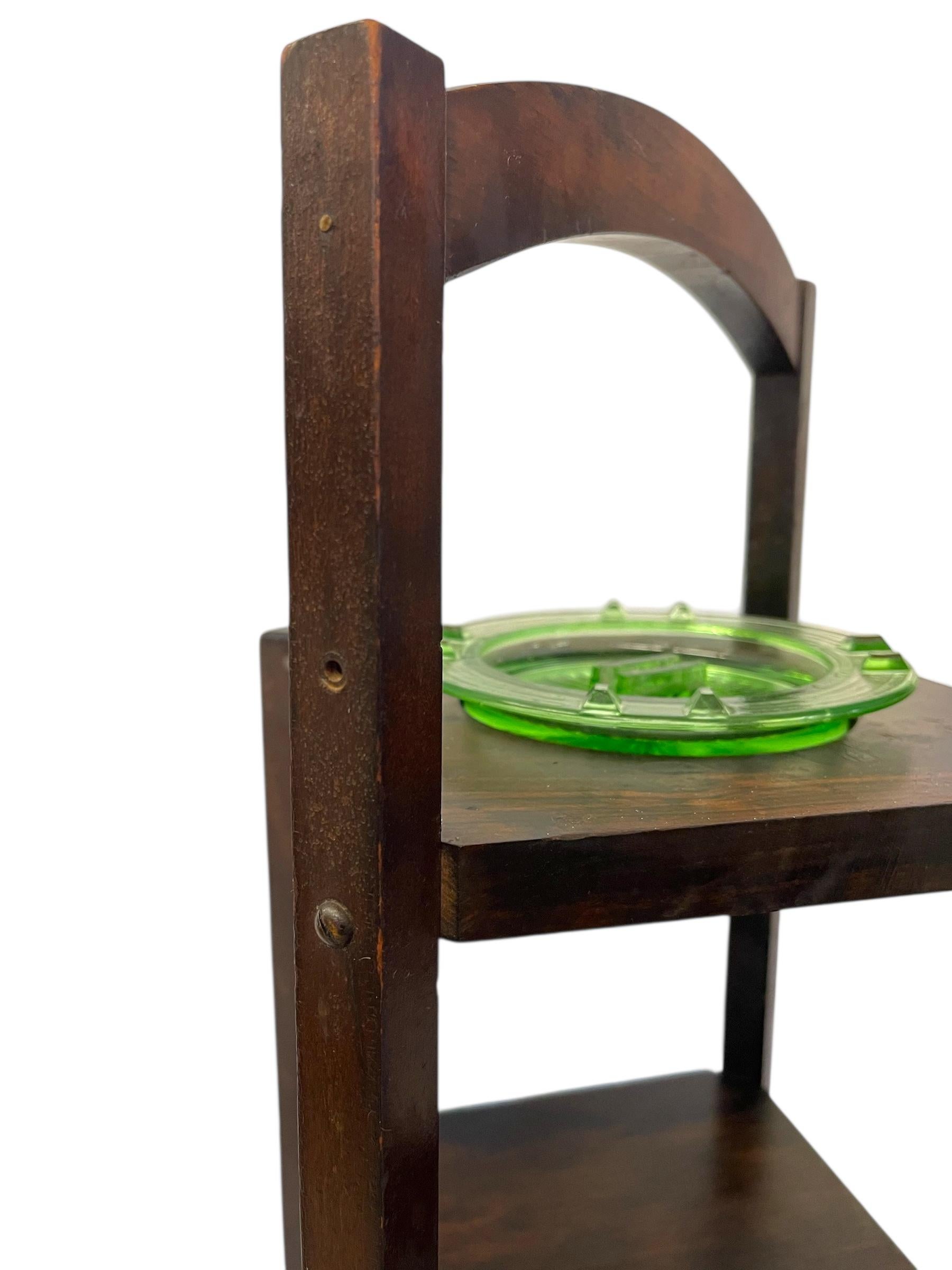 Antique Arts and Crafts Two Tiered Ashtray Smokers Accent Table In Good Condition For Sale In Seattle, WA