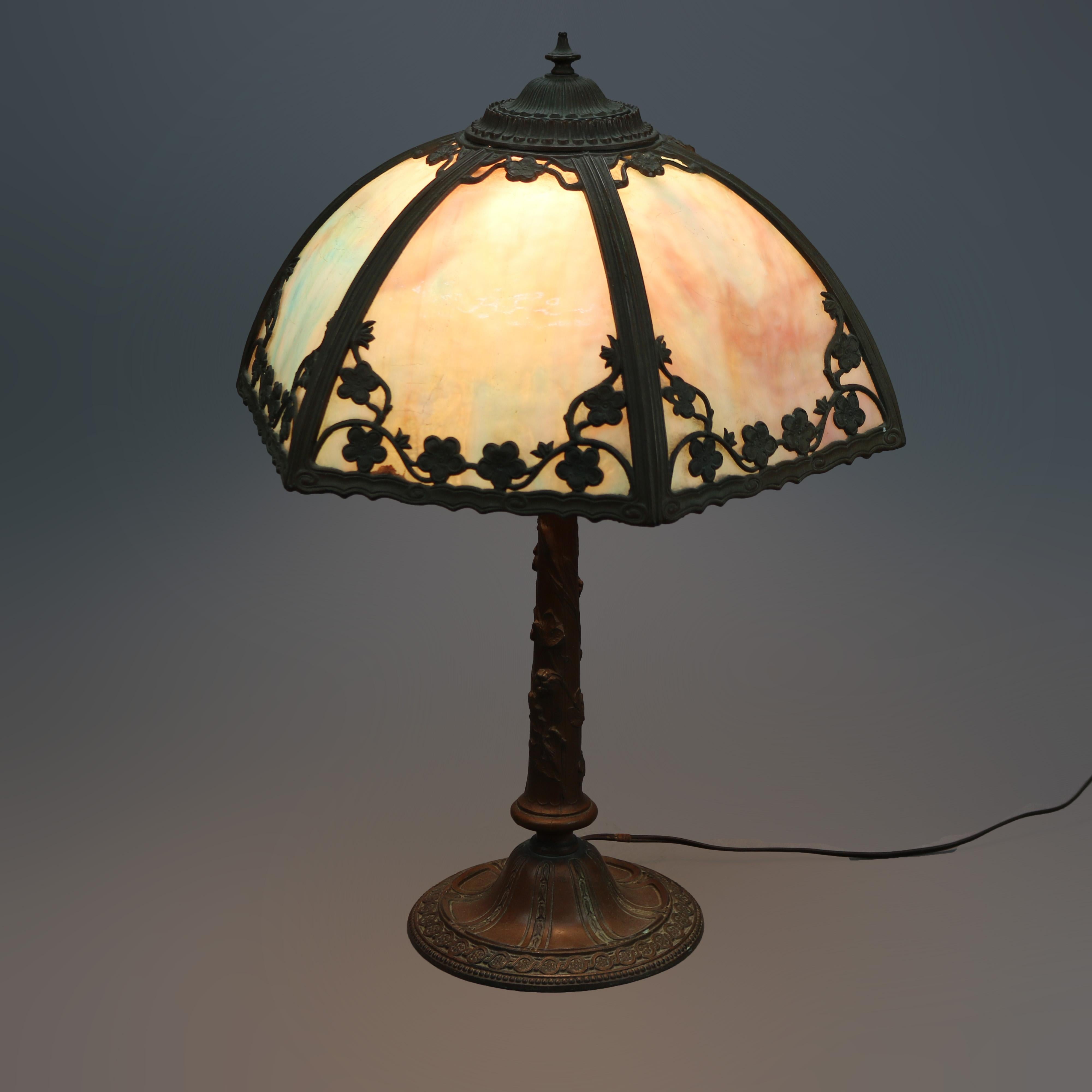 Antique Arts & Craft Bradley School & Hubbard School Slag Glass Lamp Circa 1920 In Good Condition In Big Flats, NY