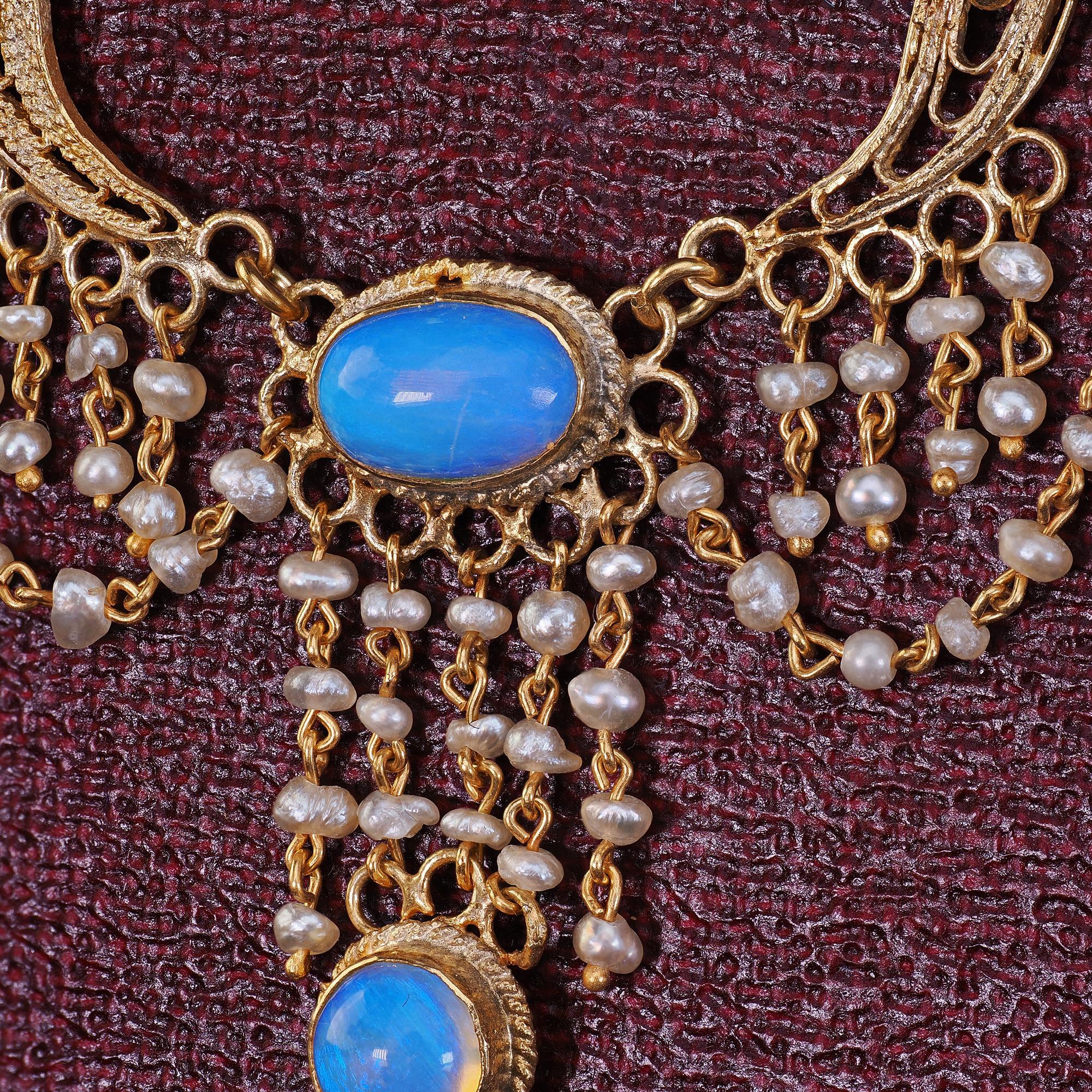 De las mujeres Collar antiguo Arts & Crafts de oro amarillo de 14 quilates con ópalo y perlas de collar en venta