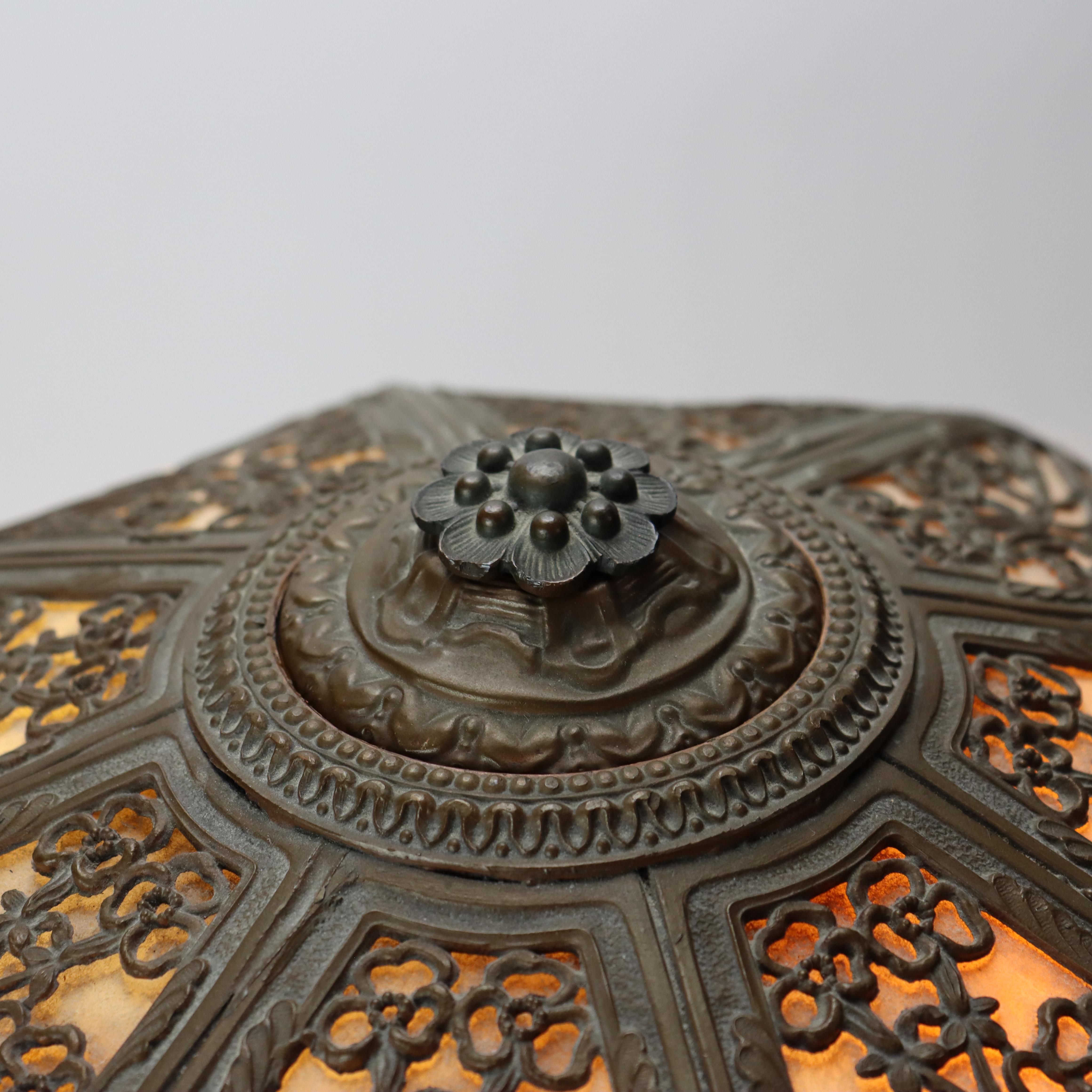 Antique Arts & Crafts 8-Panel Slag Glass Table Lamp C1910 In Good Condition For Sale In Big Flats, NY