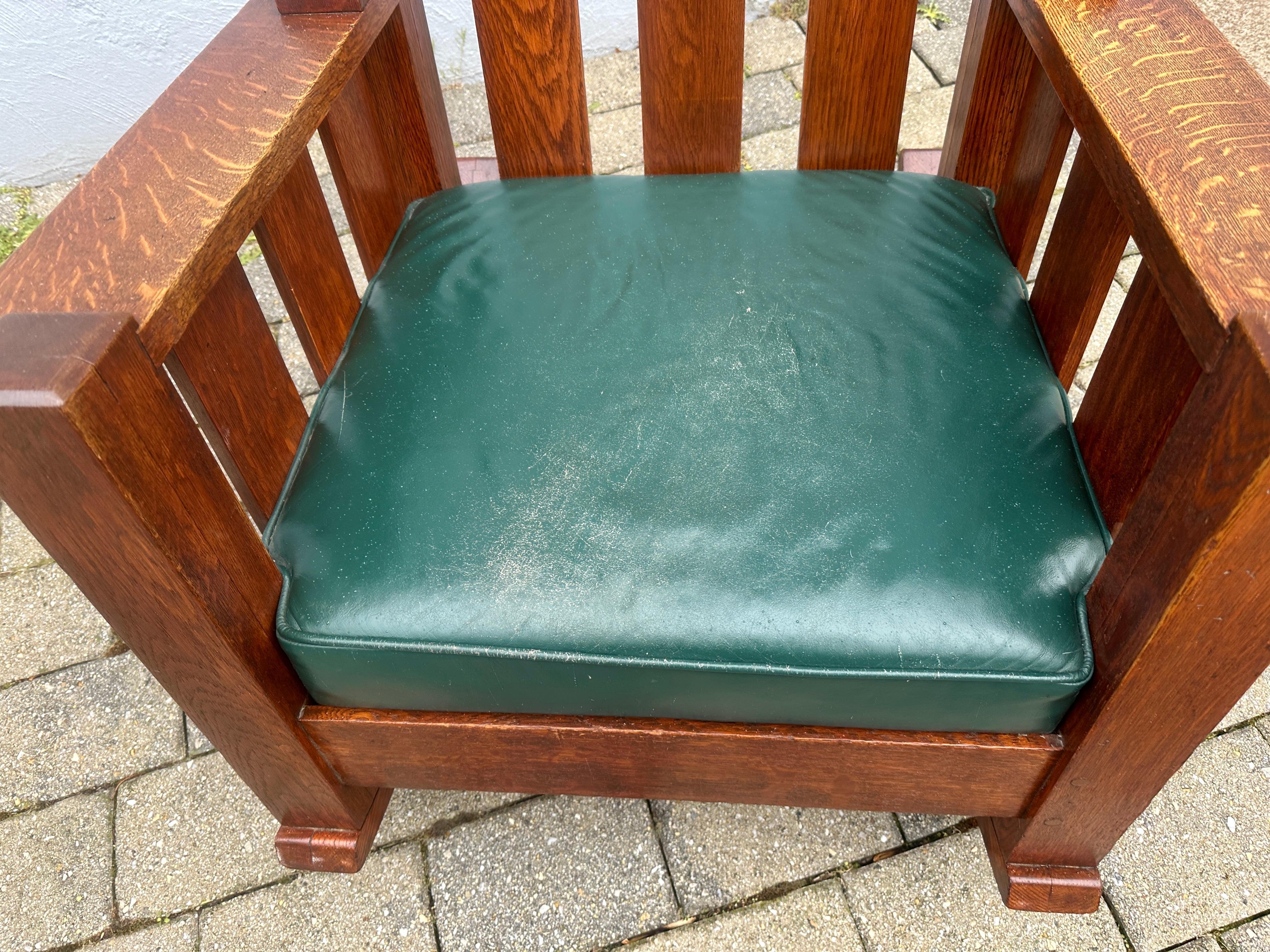 Antique Arts & Crafts Arm Rocking Cube Chair by 