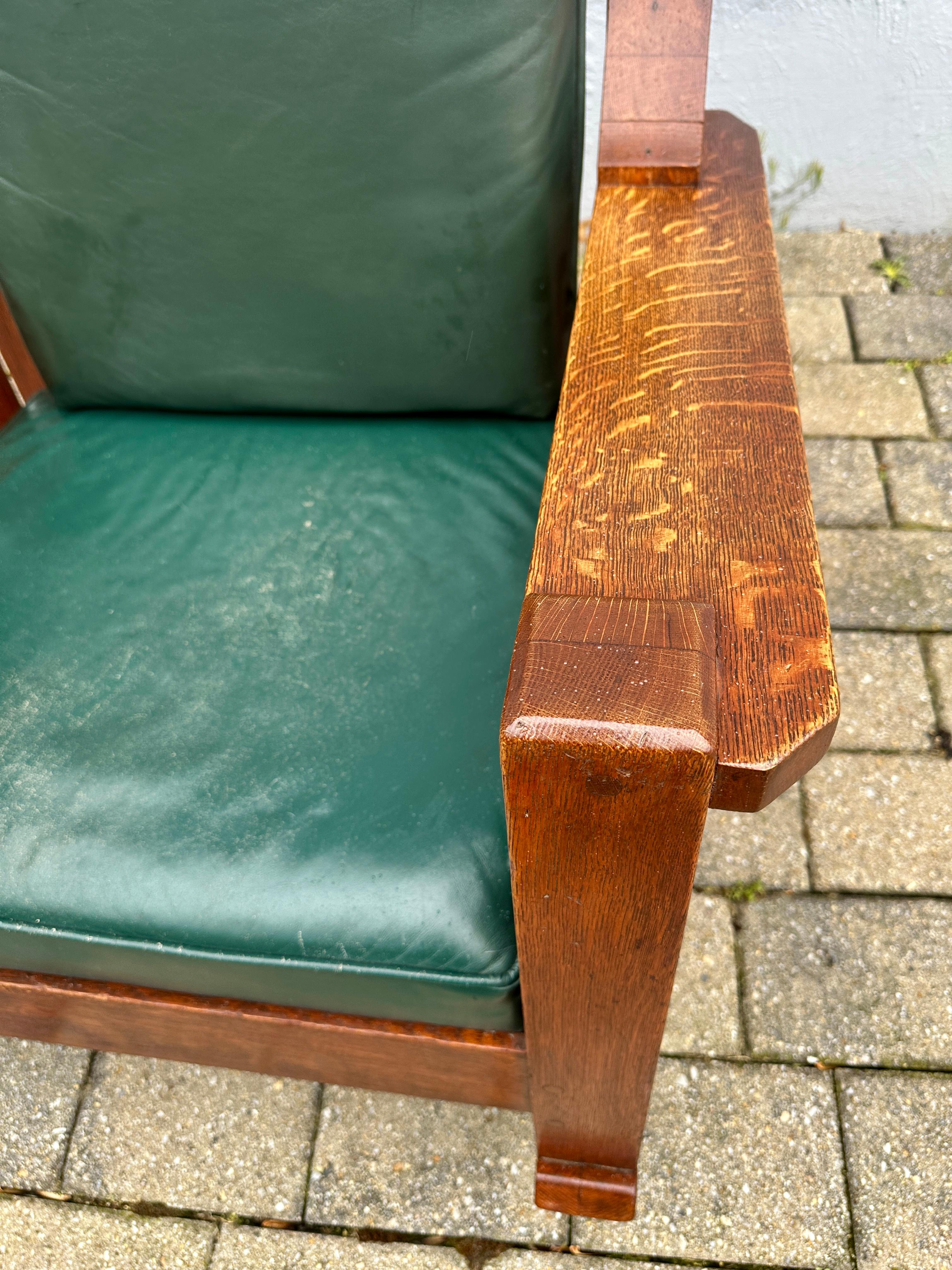 Antique Arts & Crafts Arm Rocking Cube Chair by 
