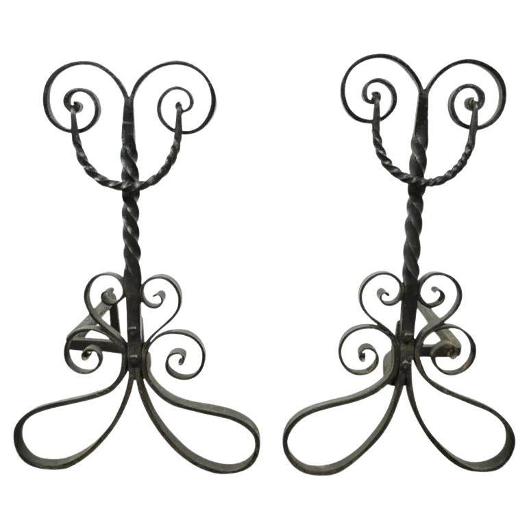 Paire de chenets anciens en fer forgé noir à volutes Arte Antiques & Crafts Art Nouveau en vente