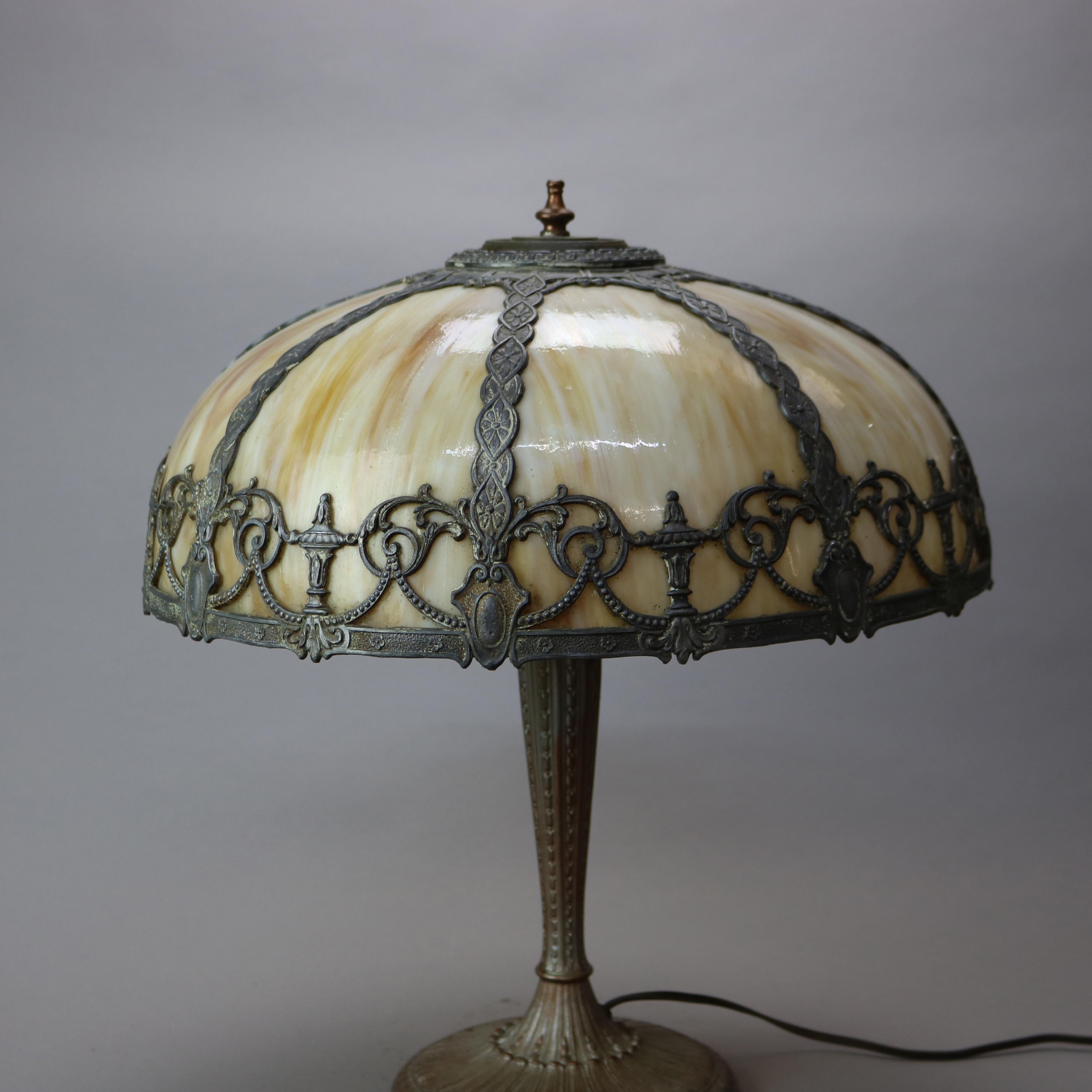 Antigua lámpara de sobremesa de cristal de escoria de la escuela Arts & Crafts Bradley & Hubbard c1920 Artes y manualidades