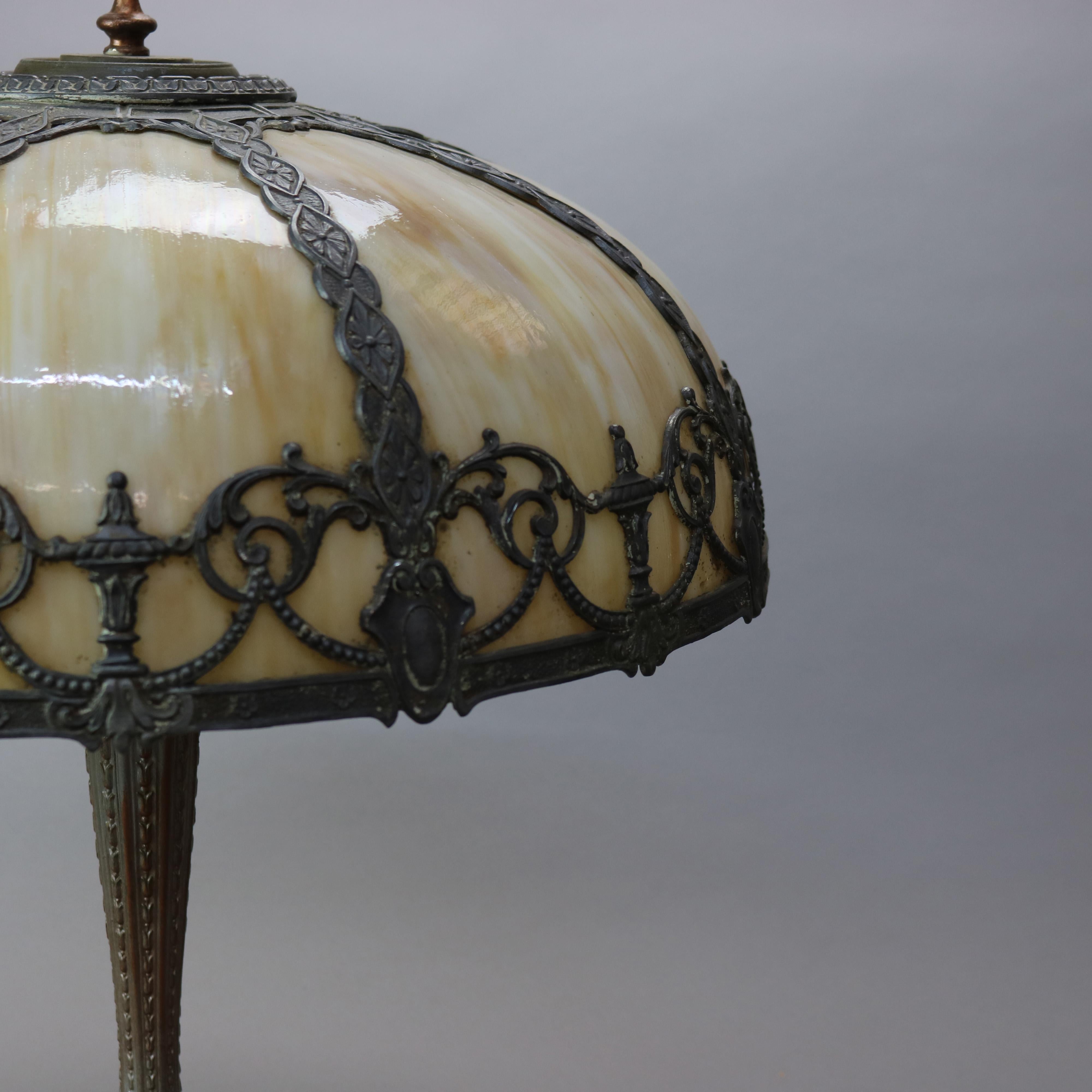 Antigua lámpara de sobremesa de cristal de escoria de la escuela Arts & Crafts Bradley & Hubbard c1920 Vaciado