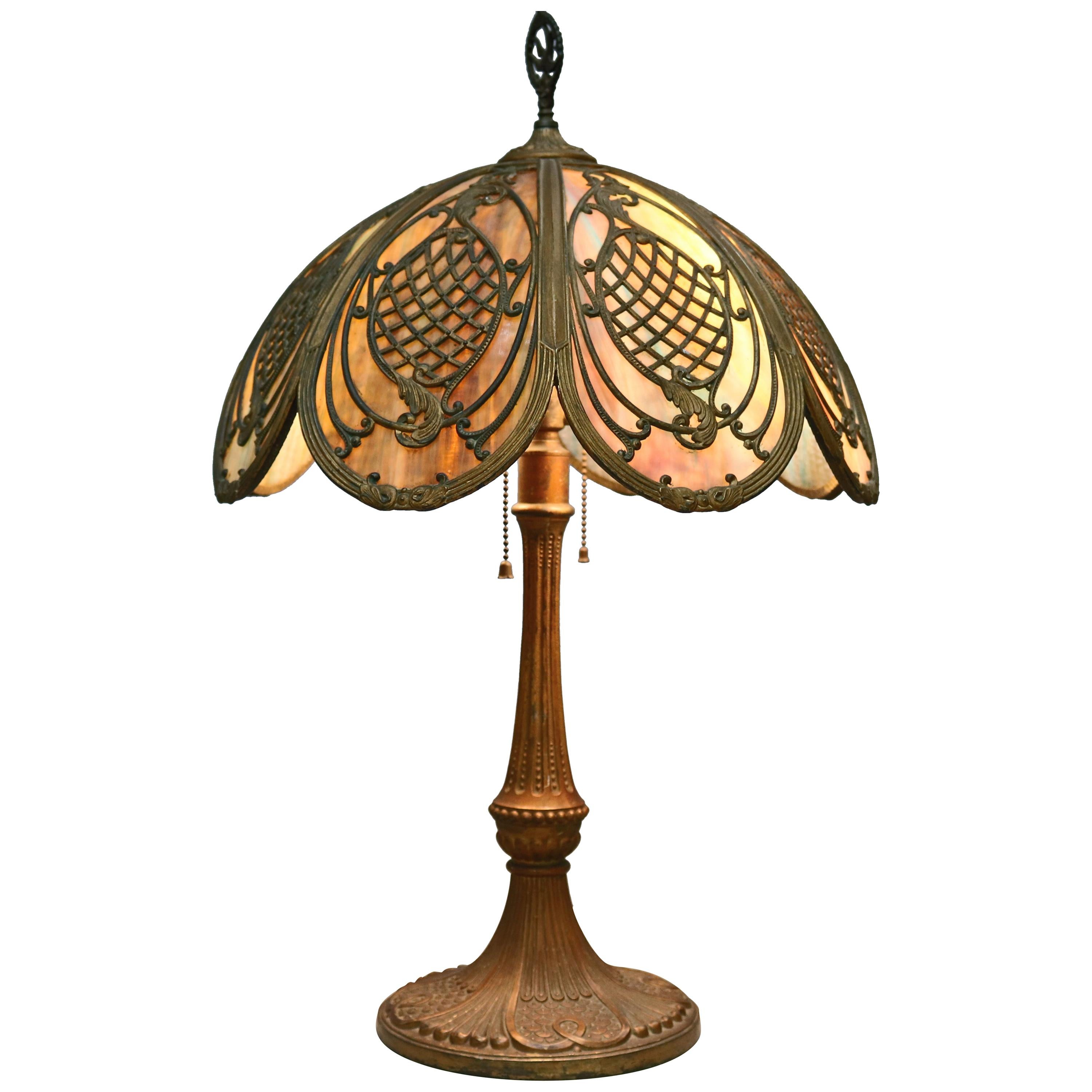 Arts & Crafts Bradley & Hubbard Slag Glass Oval Panel Table Lamp, circa 1920