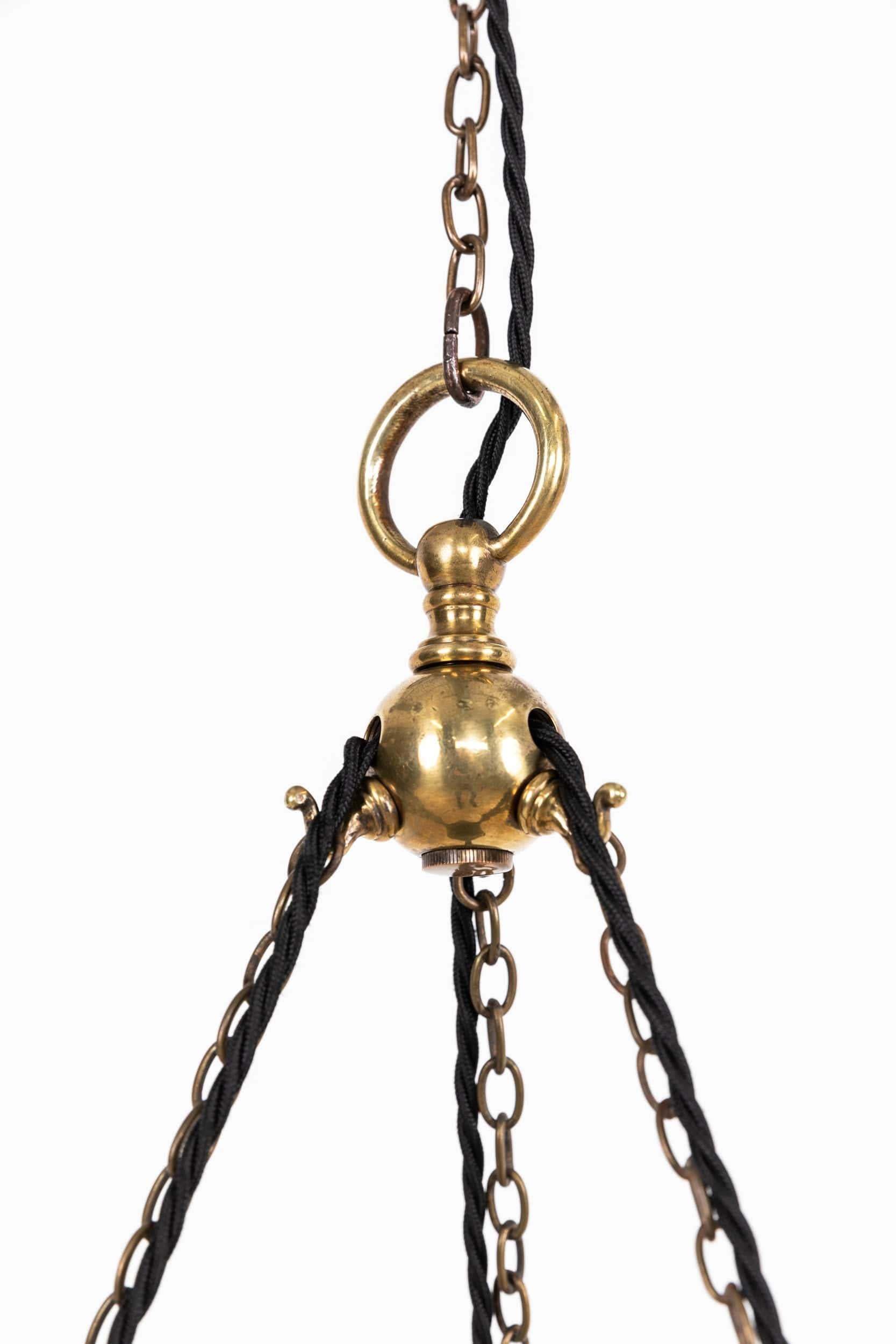 Antike Arts & Crafts Messing & Vaseline Glas Licht Kronleuchter. C.1900 (Englisch) im Angebot