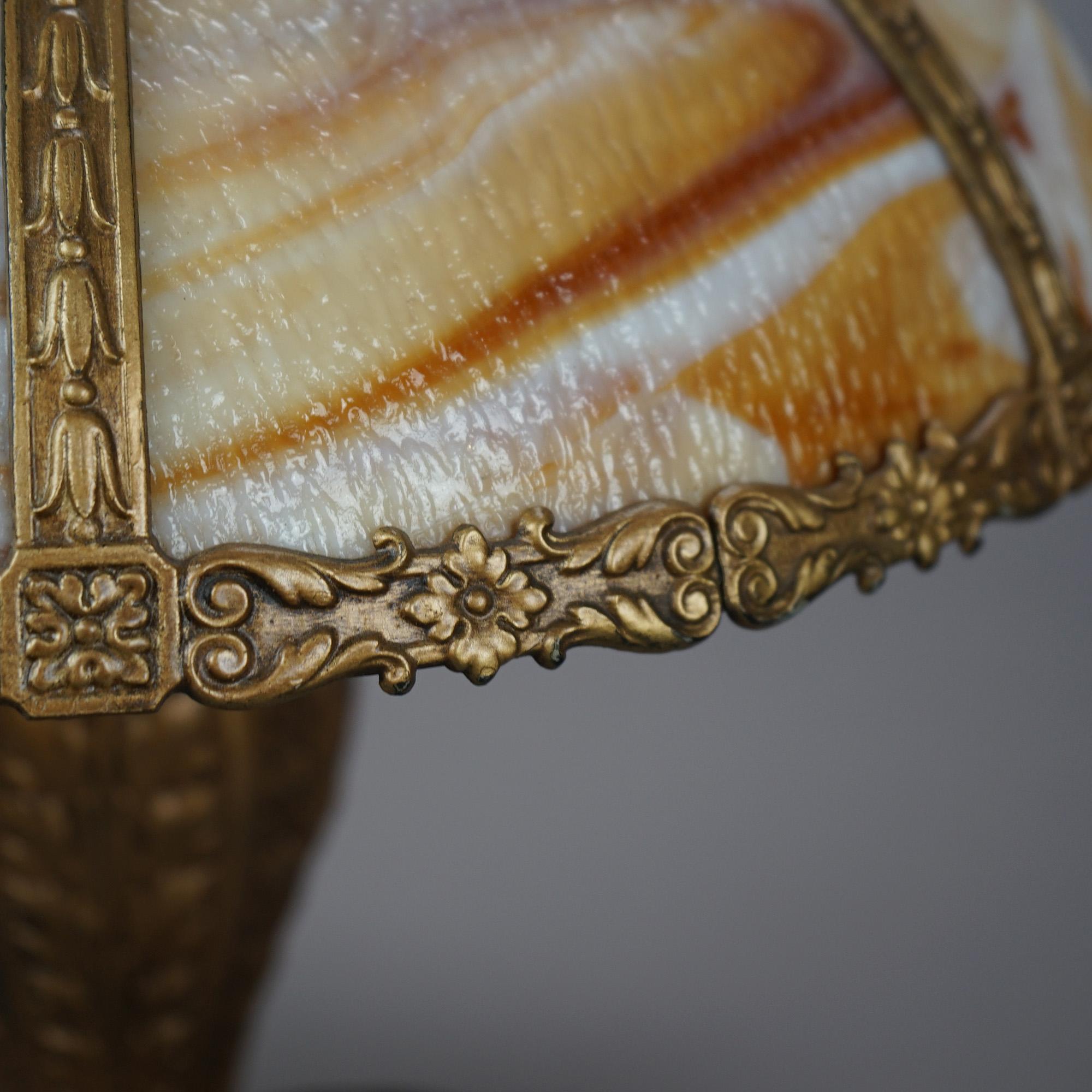 Antike Arts and Crafts-Tischlampe aus Carmel-Schlackenglas, um 1920 (20. Jahrhundert) im Angebot