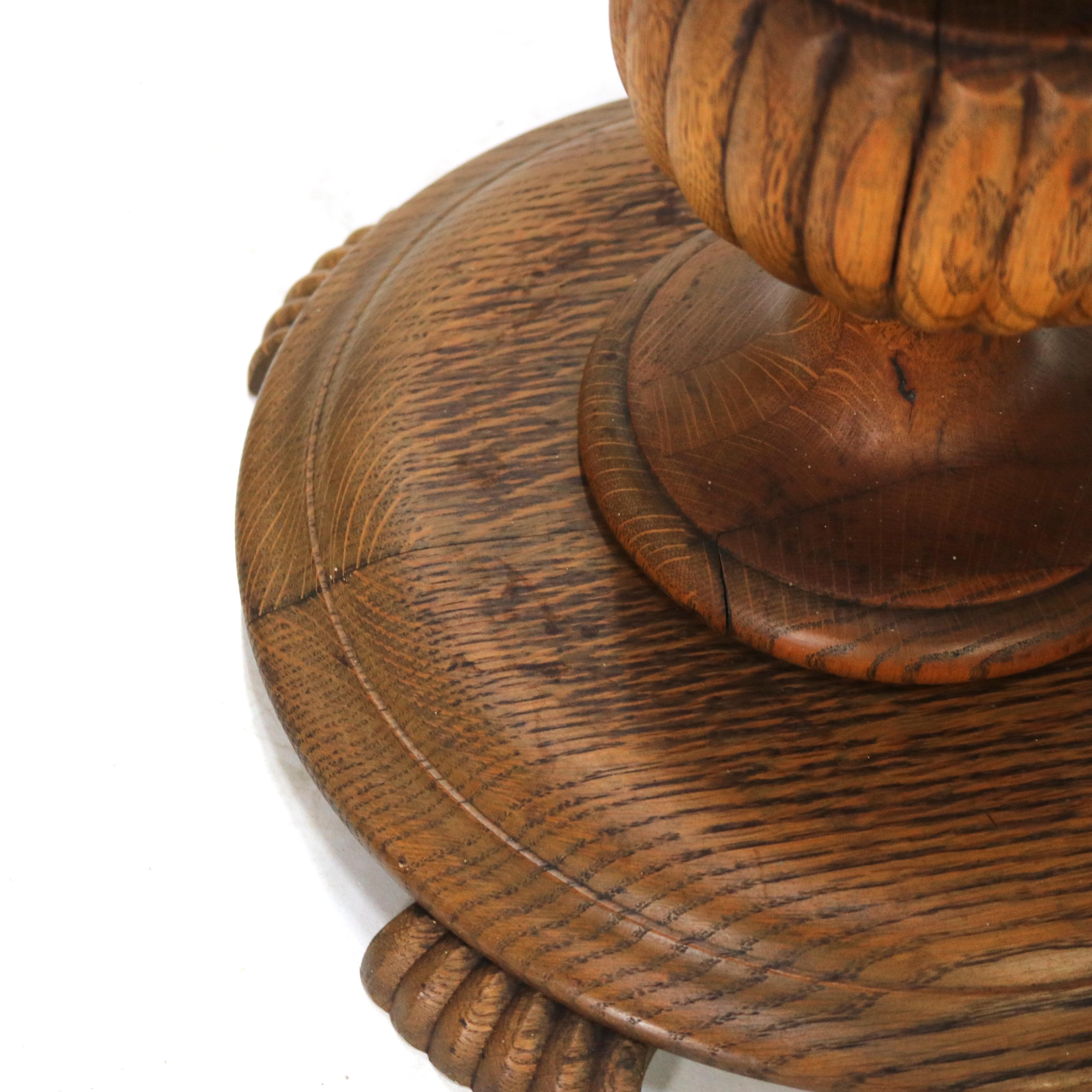 Antico supporto per piante in Oak Carved con elementi di melone C1920 in vendita 1