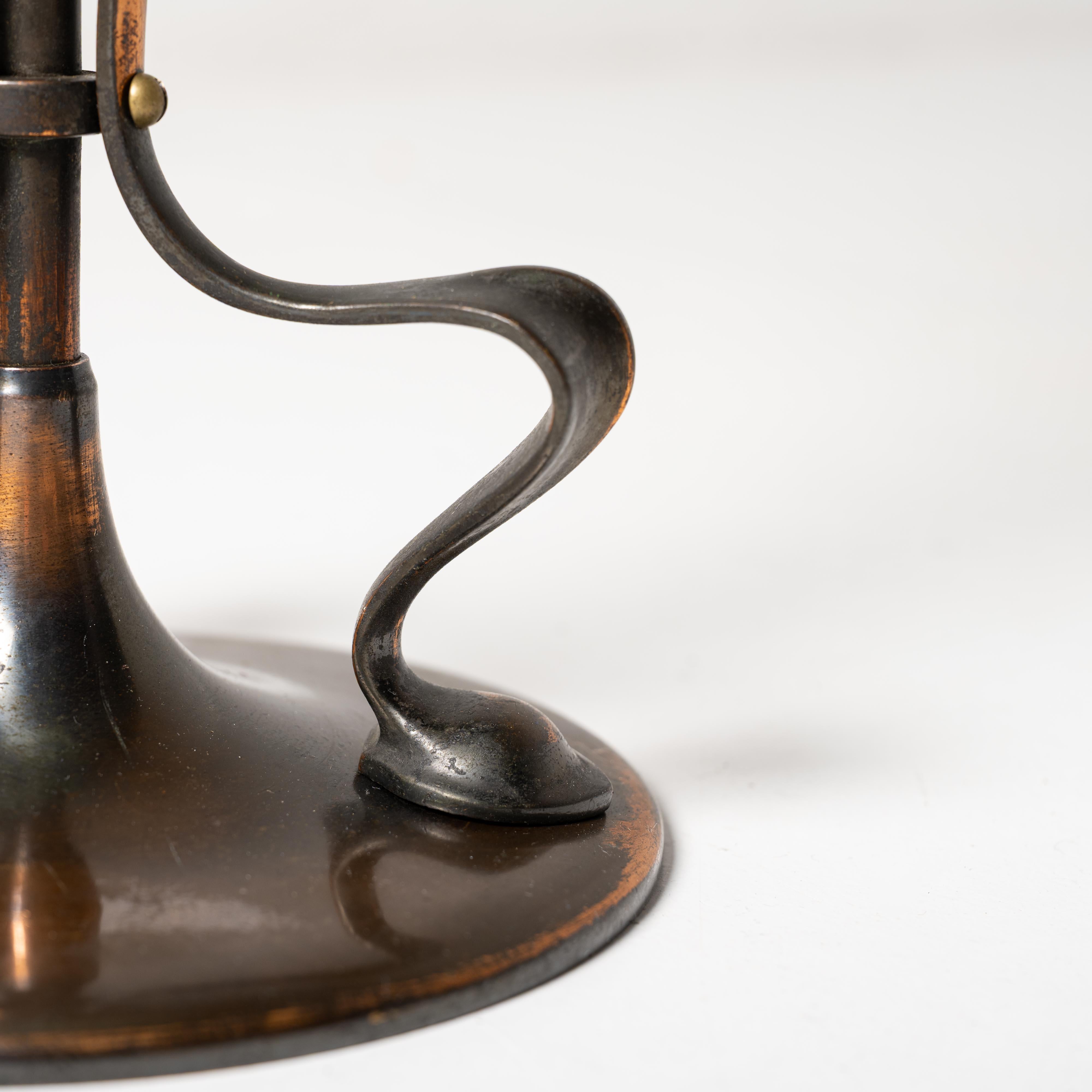 Antique Arts & Crafts Cast Copper Lamp With Rare Straw Vaseline Bell Shade For Sale 4