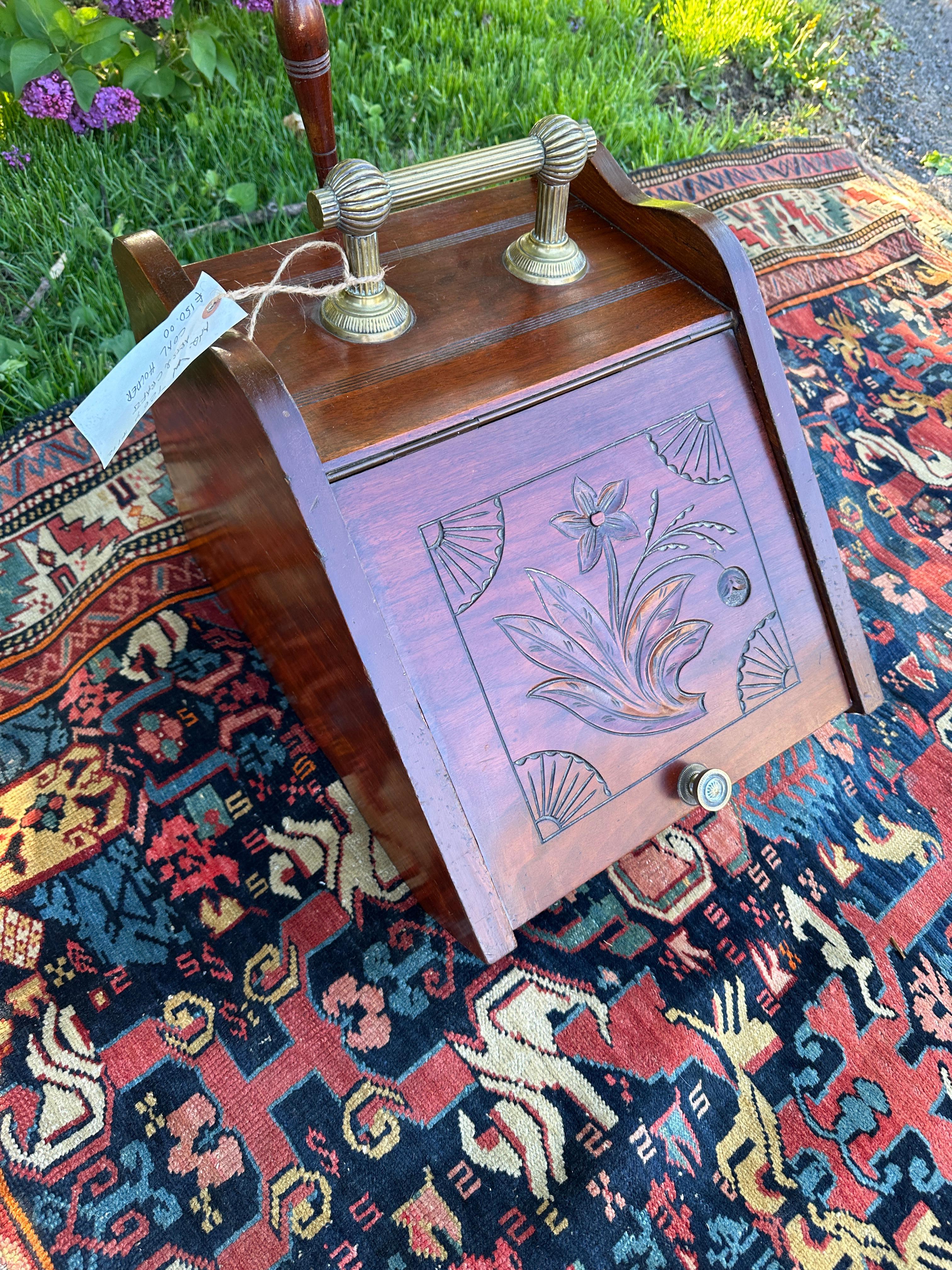 Antigua Carbonera Arts & Crafts - Época Stickley - W4977 en Bueno estado para la venta en Shamokin Dam, PA