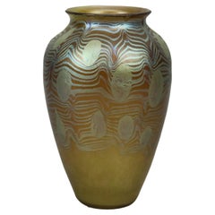 Antique Arts & Crafts Durand Heart & Vine Art Glass Vase circa 1930