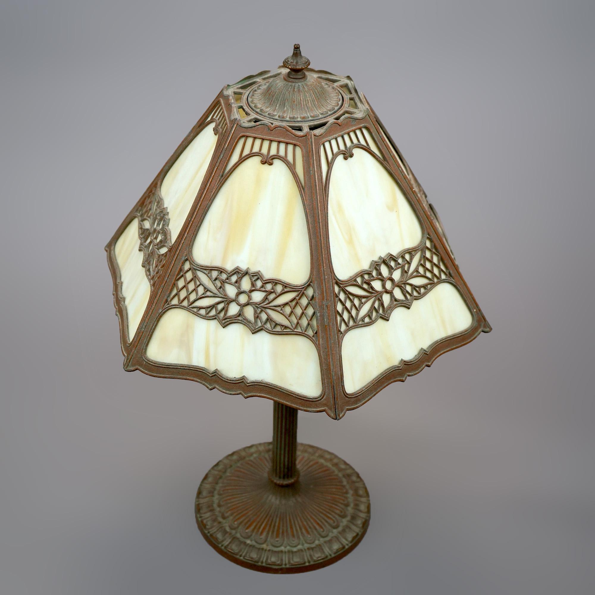 Antique Arts & Crafts EM Miller Slag Glass Table Lamp, circa 1920 Artes y manualidades
