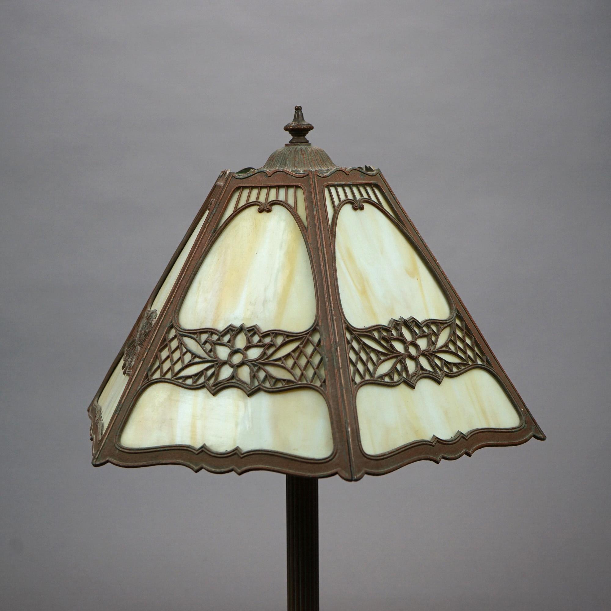 Antique Arts & Crafts EM Miller Slag Glass Table Lamp, circa 1920 Vaciado