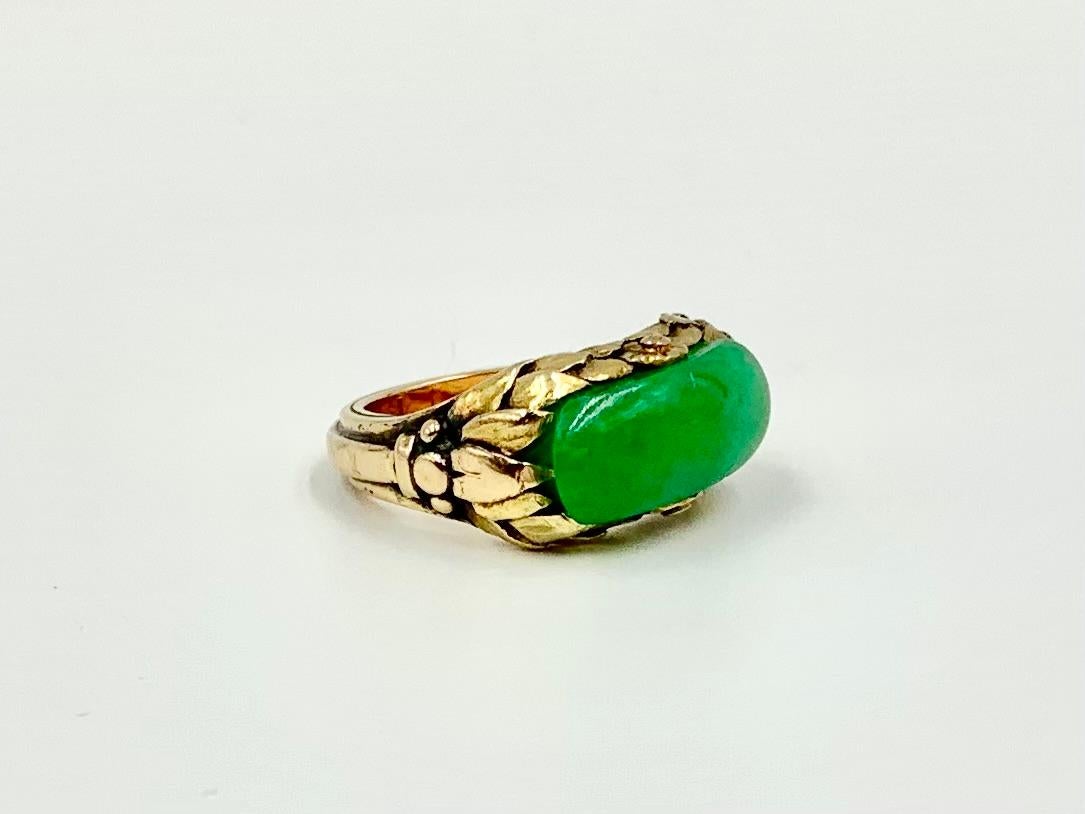 Antique Arts & Crafts Fine Chinese Apple Green Jade 14K Yellow Gold Saddle Ring For Sale 8