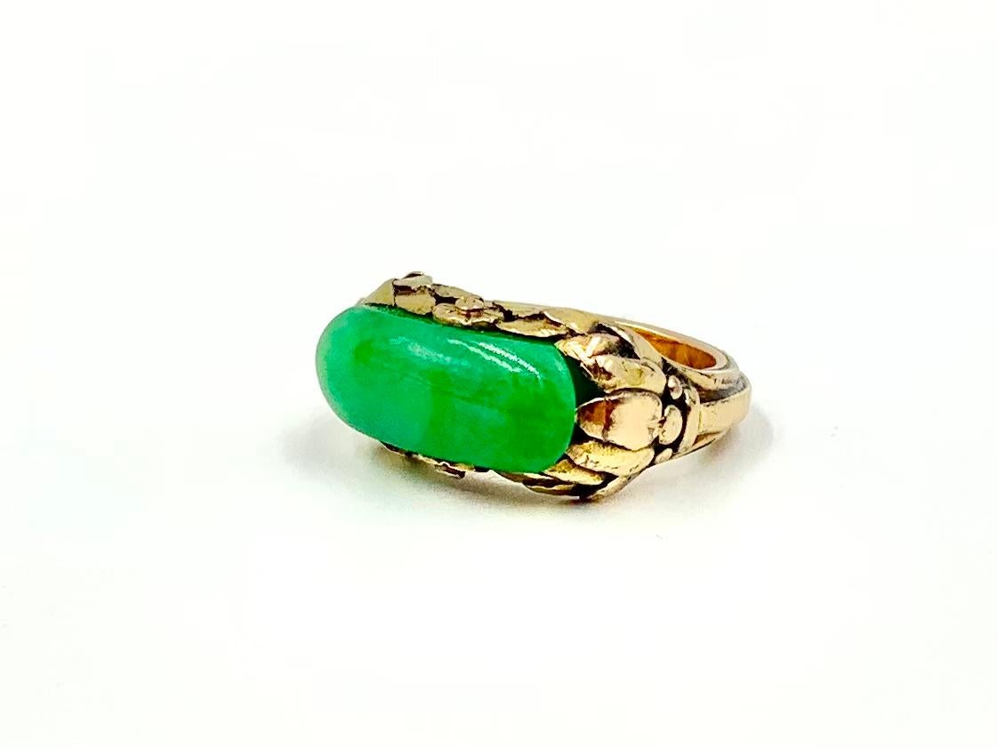 Antique Arts & Crafts Fine Chinese Apple Green Jade 14K Yellow Gold Saddle Ring For Sale 9