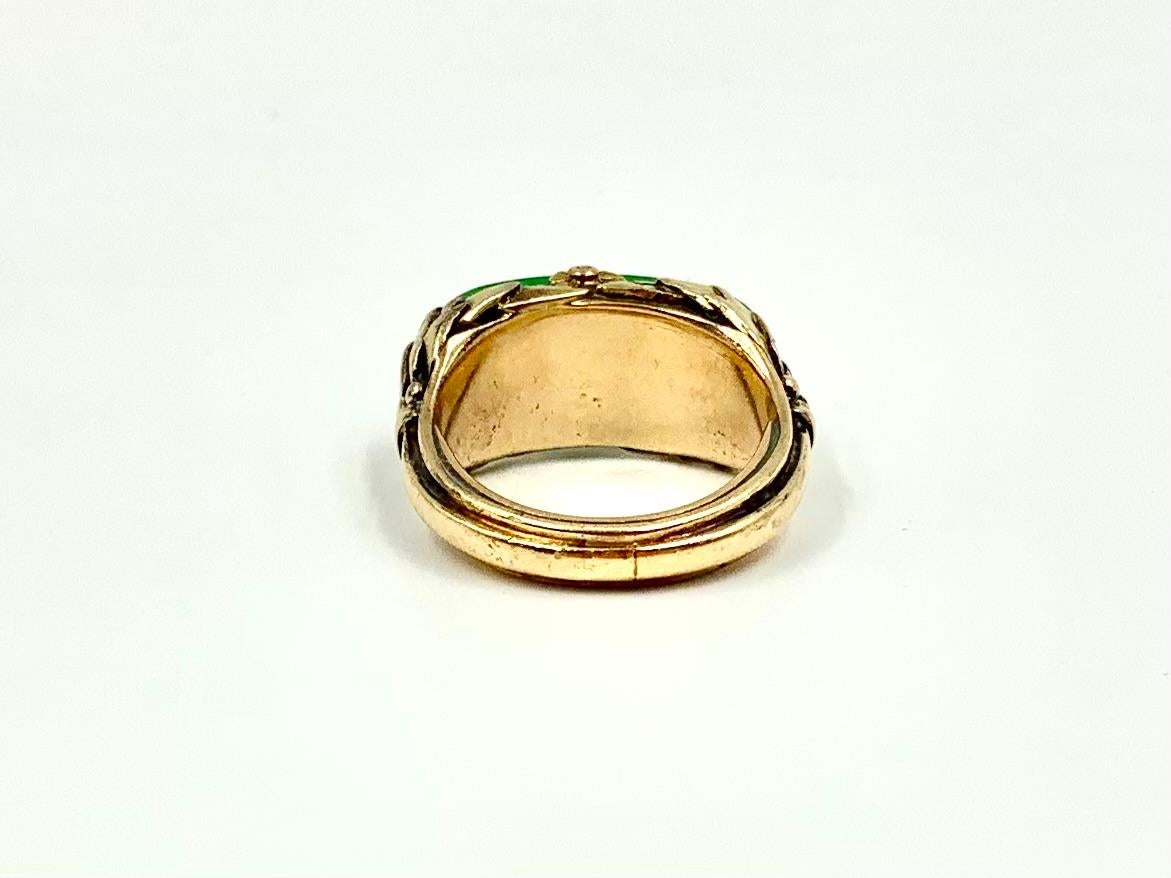 Women's or Men's Antique Arts & Crafts Fine Chinese Apple Green Jade 14K Yellow Gold Saddle Ring For Sale