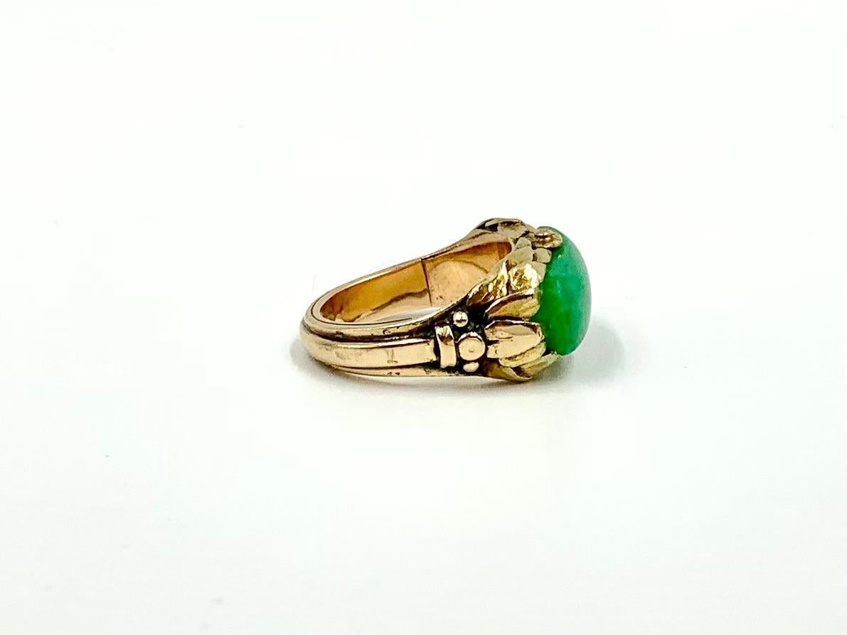 Antique Arts & Crafts Fine Chinese Apple Green Jade 14K Yellow Gold Saddle Ring For Sale 1