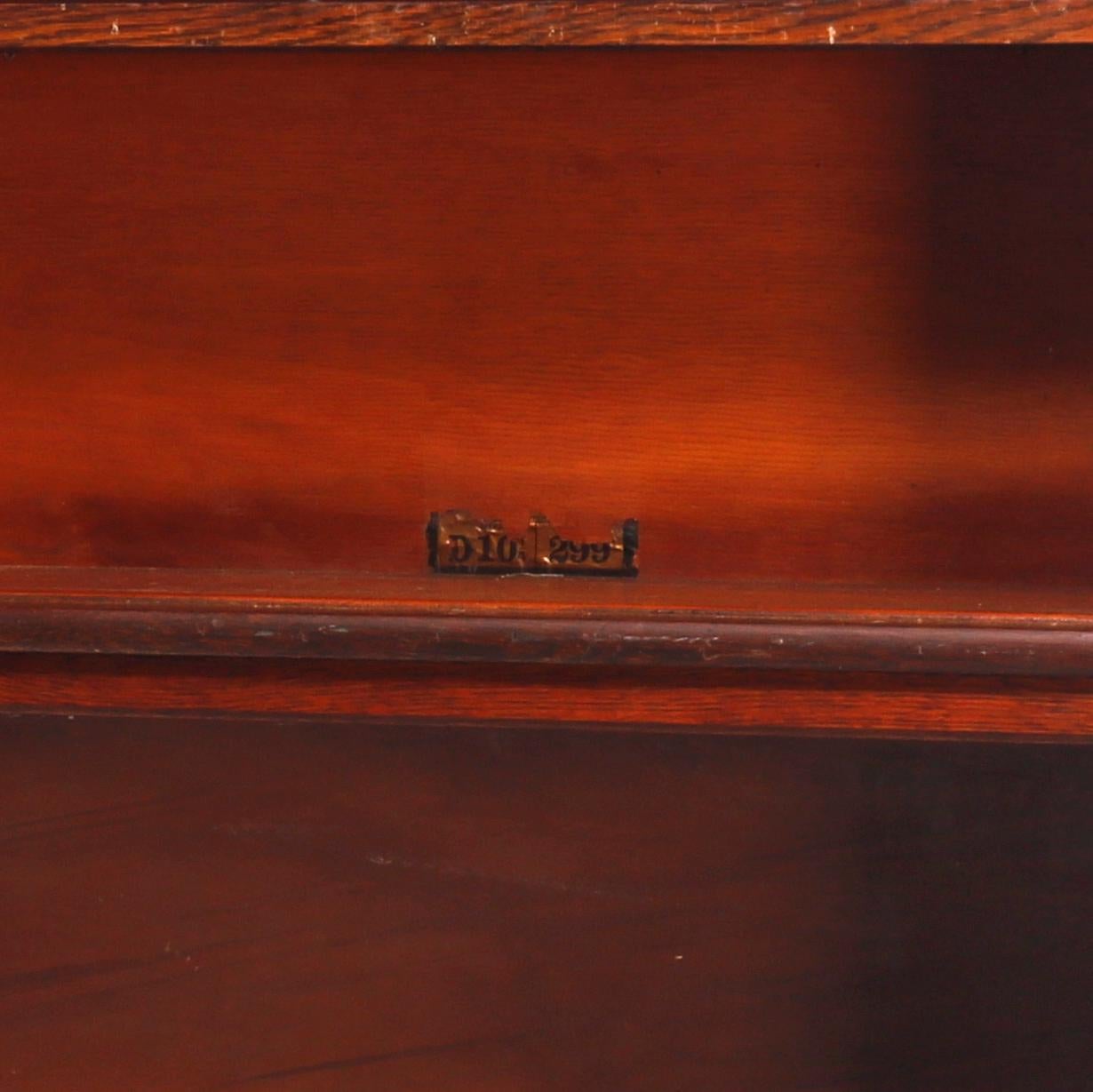 Antique Arts & Crafts Globe Wernicke Mission Oak Stack Barrister Bookcase, c1910 In Good Condition In Big Flats, NY