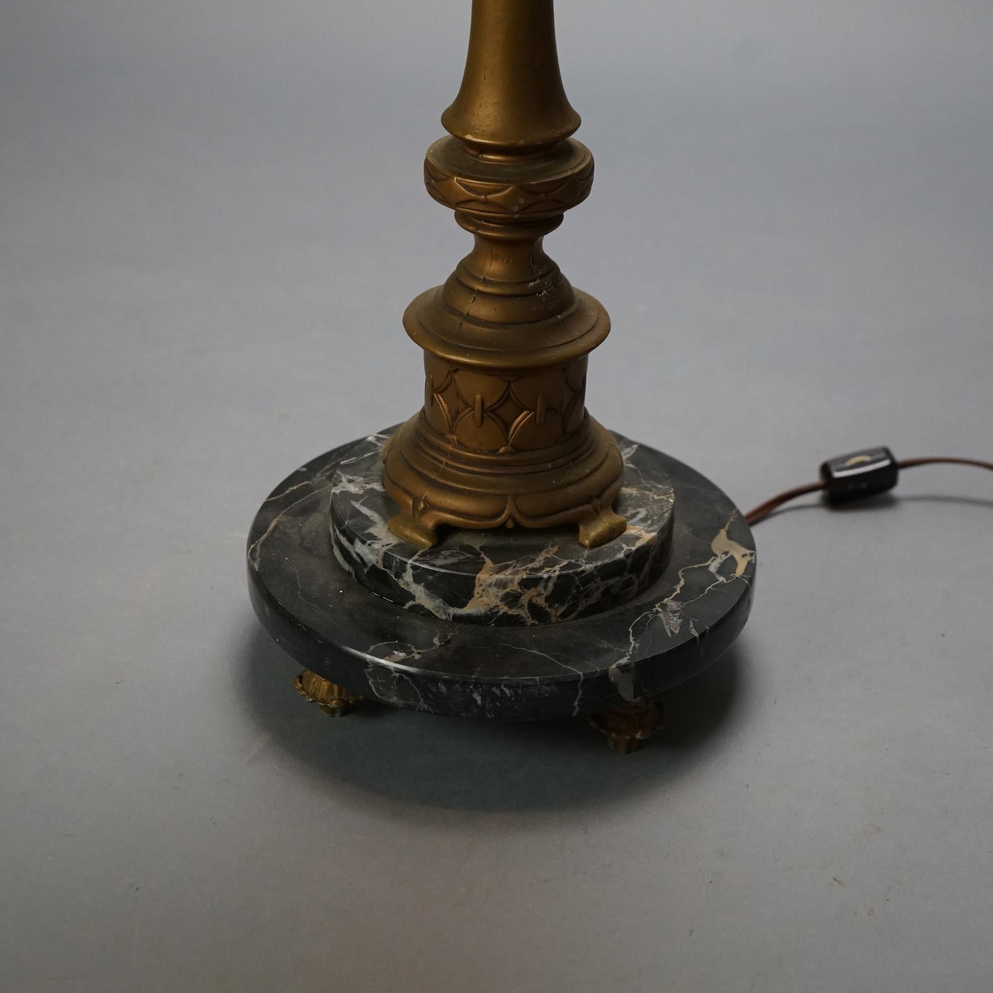 Antike Arts and Crafts-Tischlampe aus gehämmertem Bernsteinglas, Fackel, um 1920 im Angebot 2