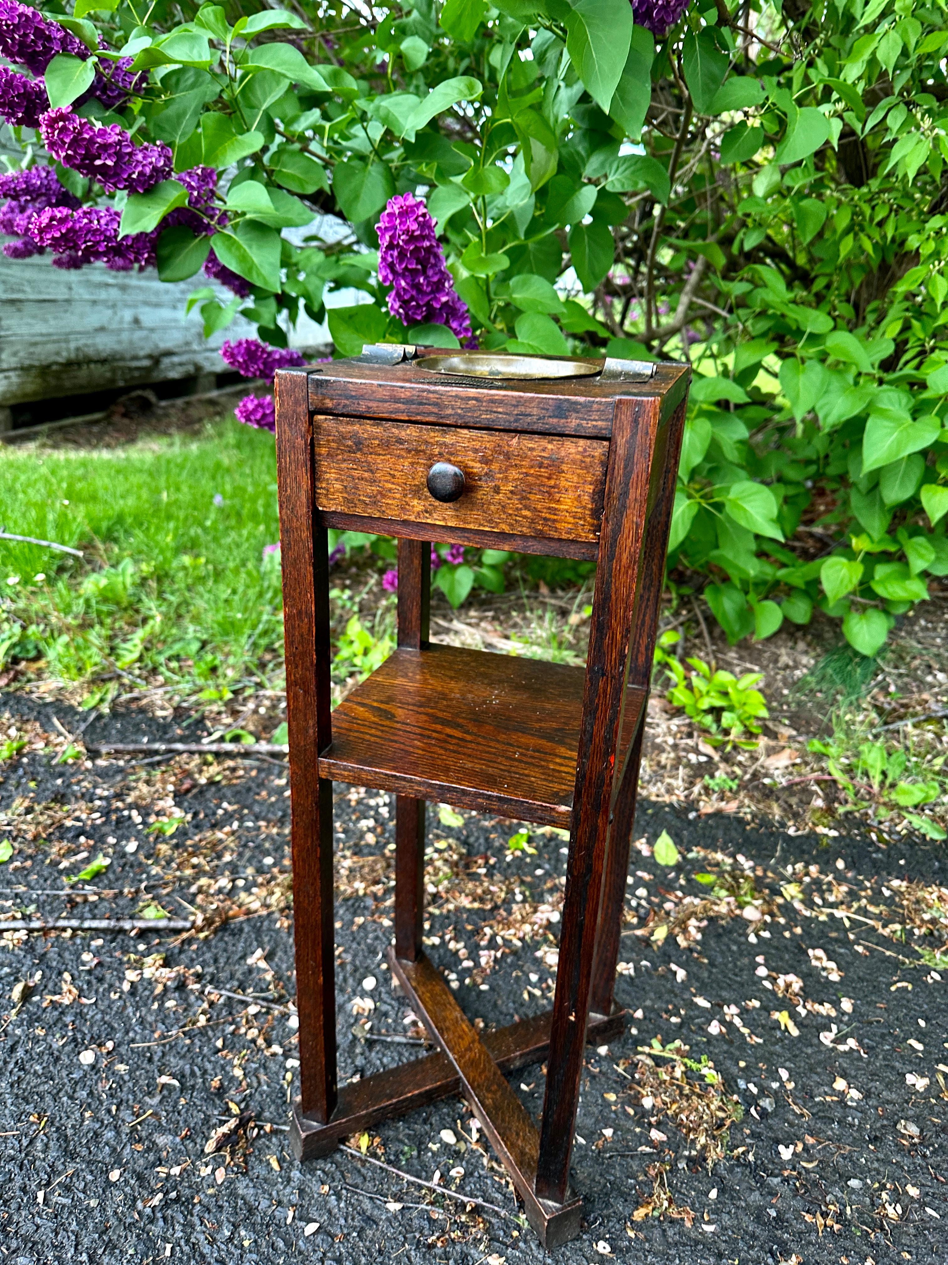 Antiguo Arts & Crafts 