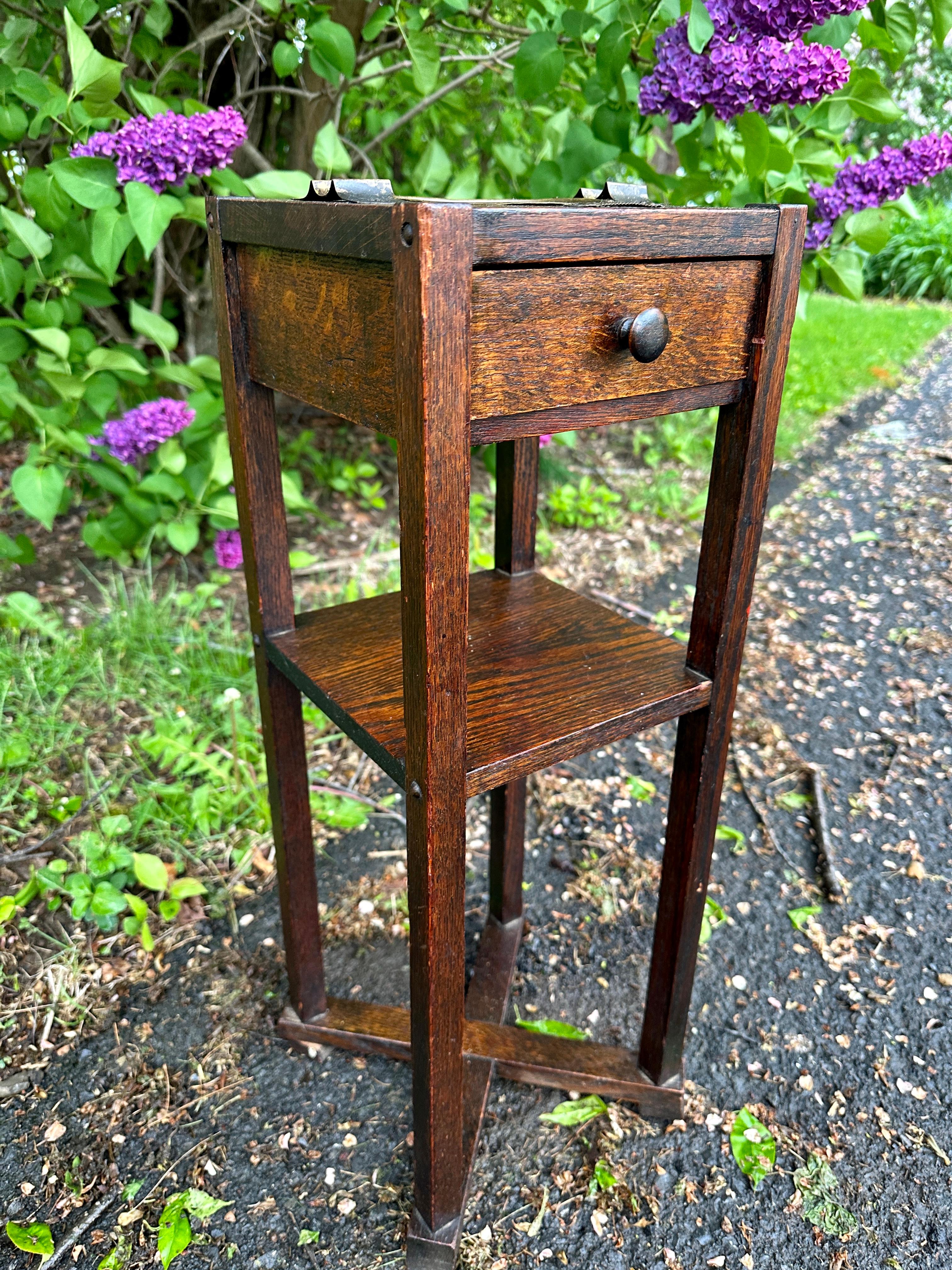 Antiguo Arts & Crafts 