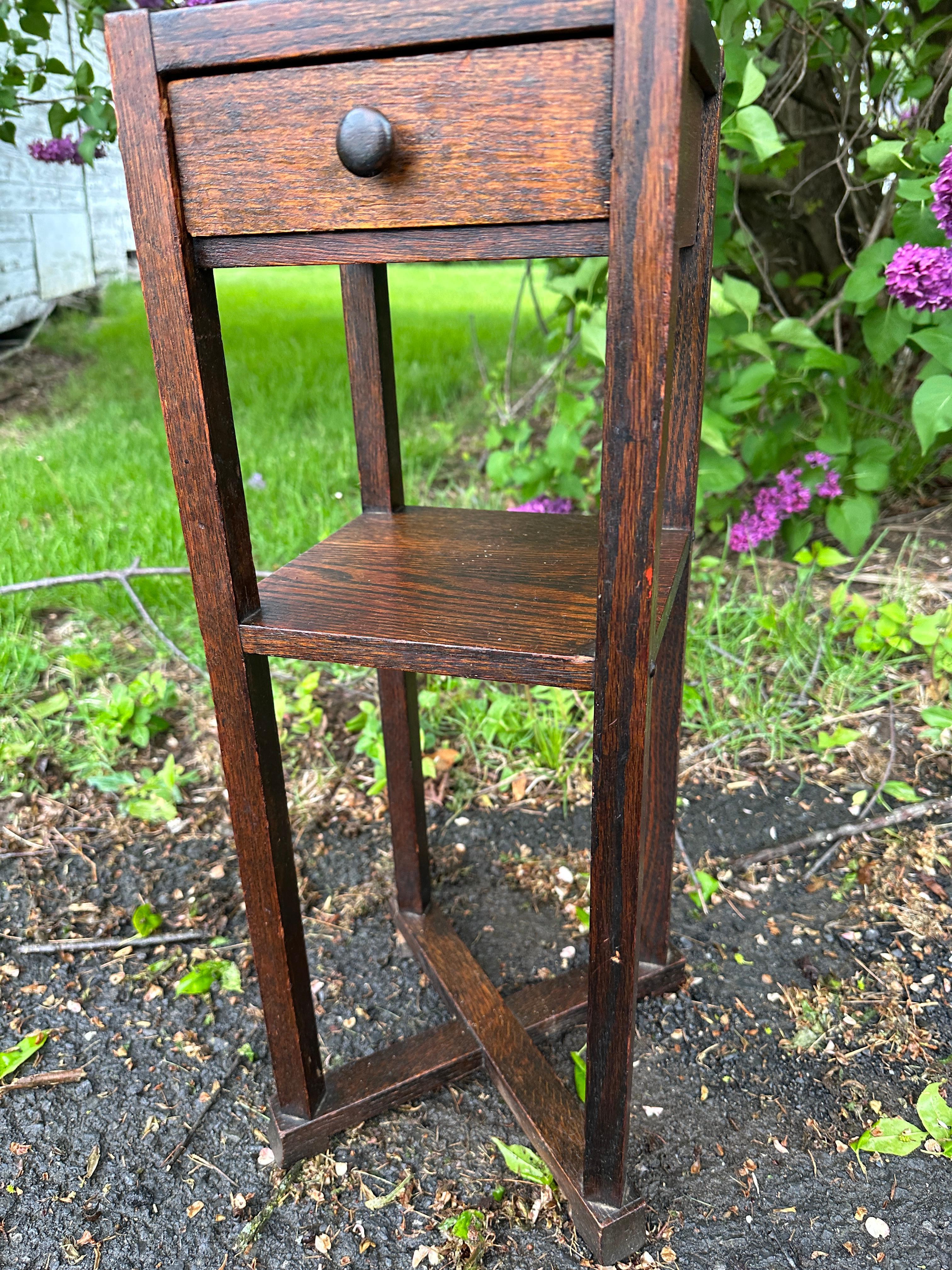 Antiguo Arts & Crafts 