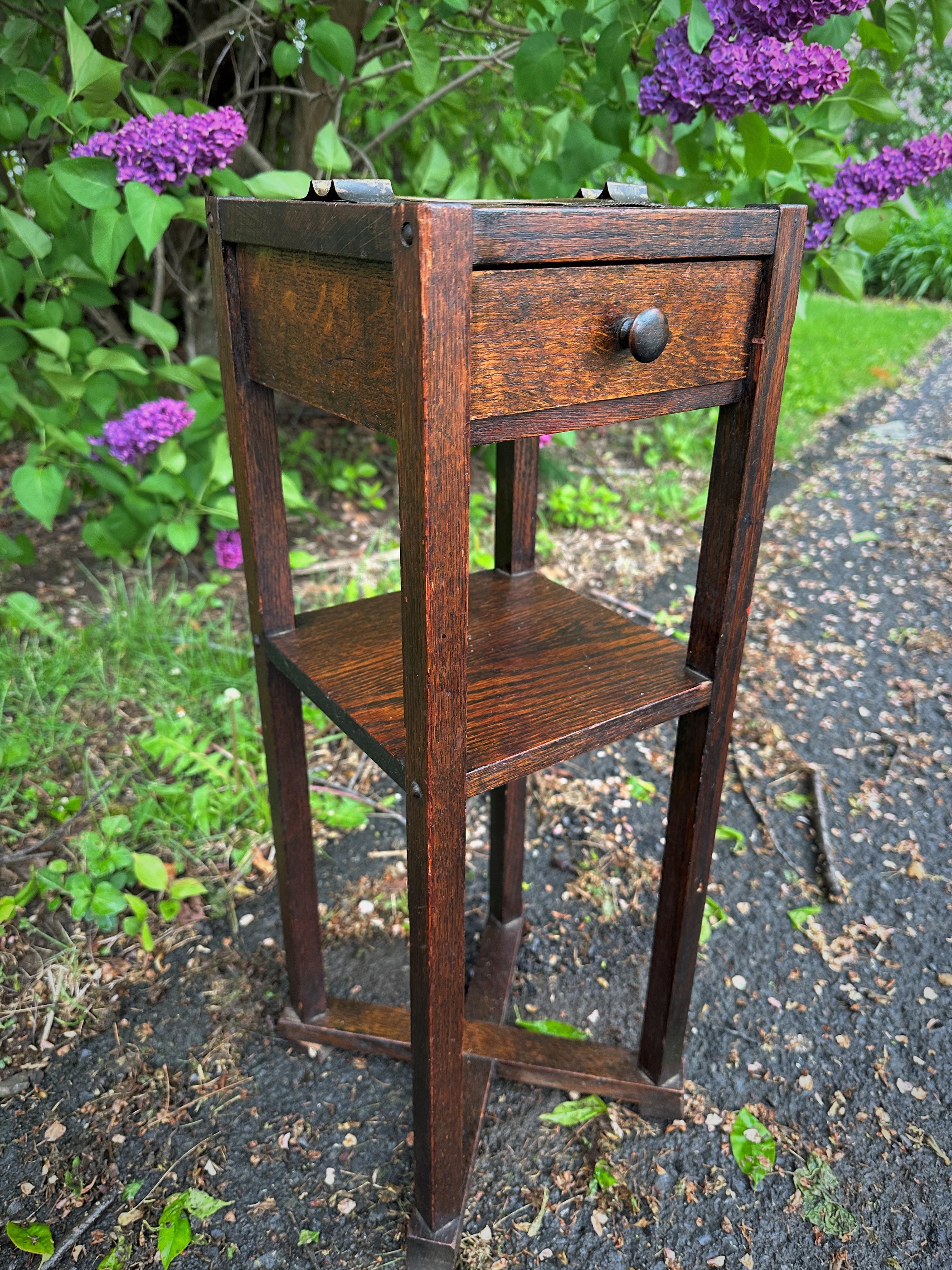 Antiguo Arts & Crafts 