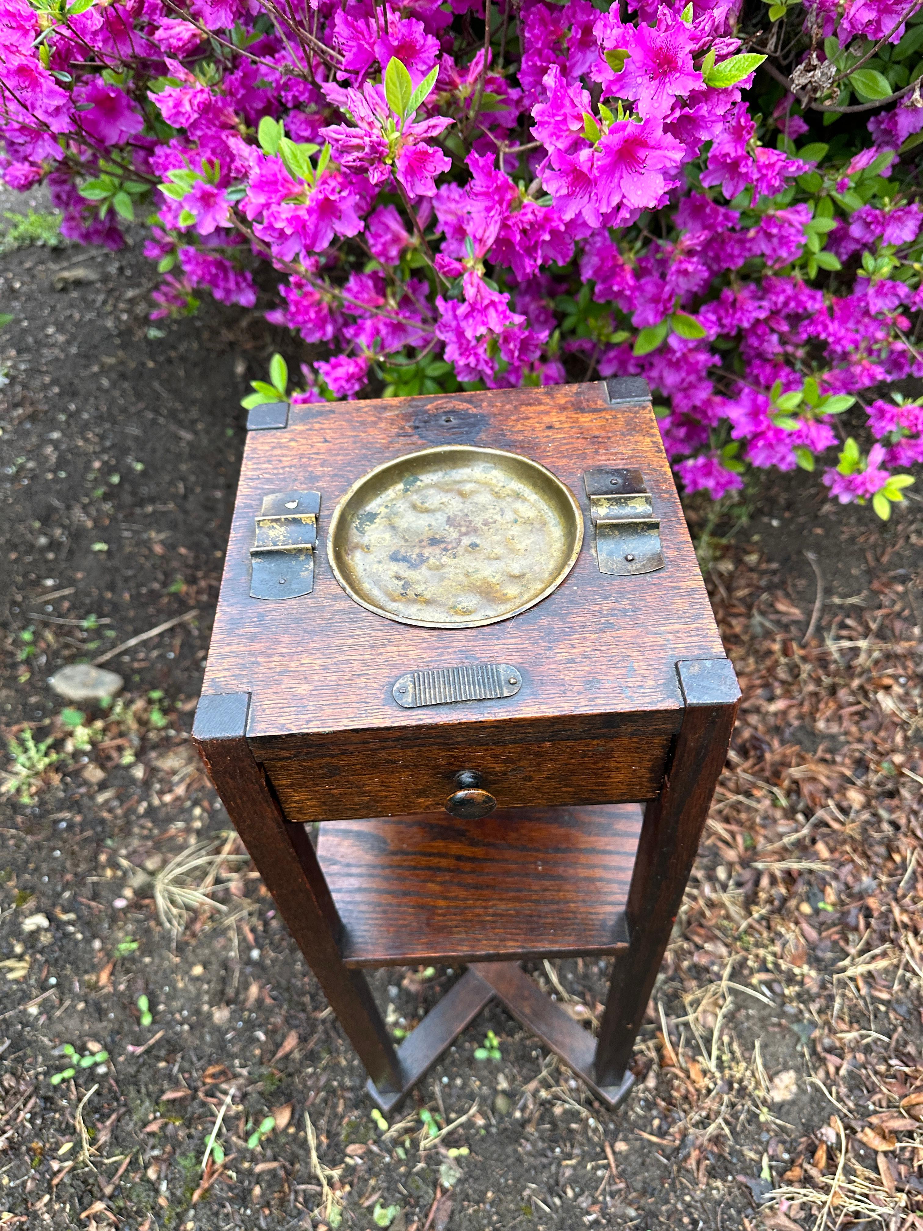 Antiguo Arts & Crafts 