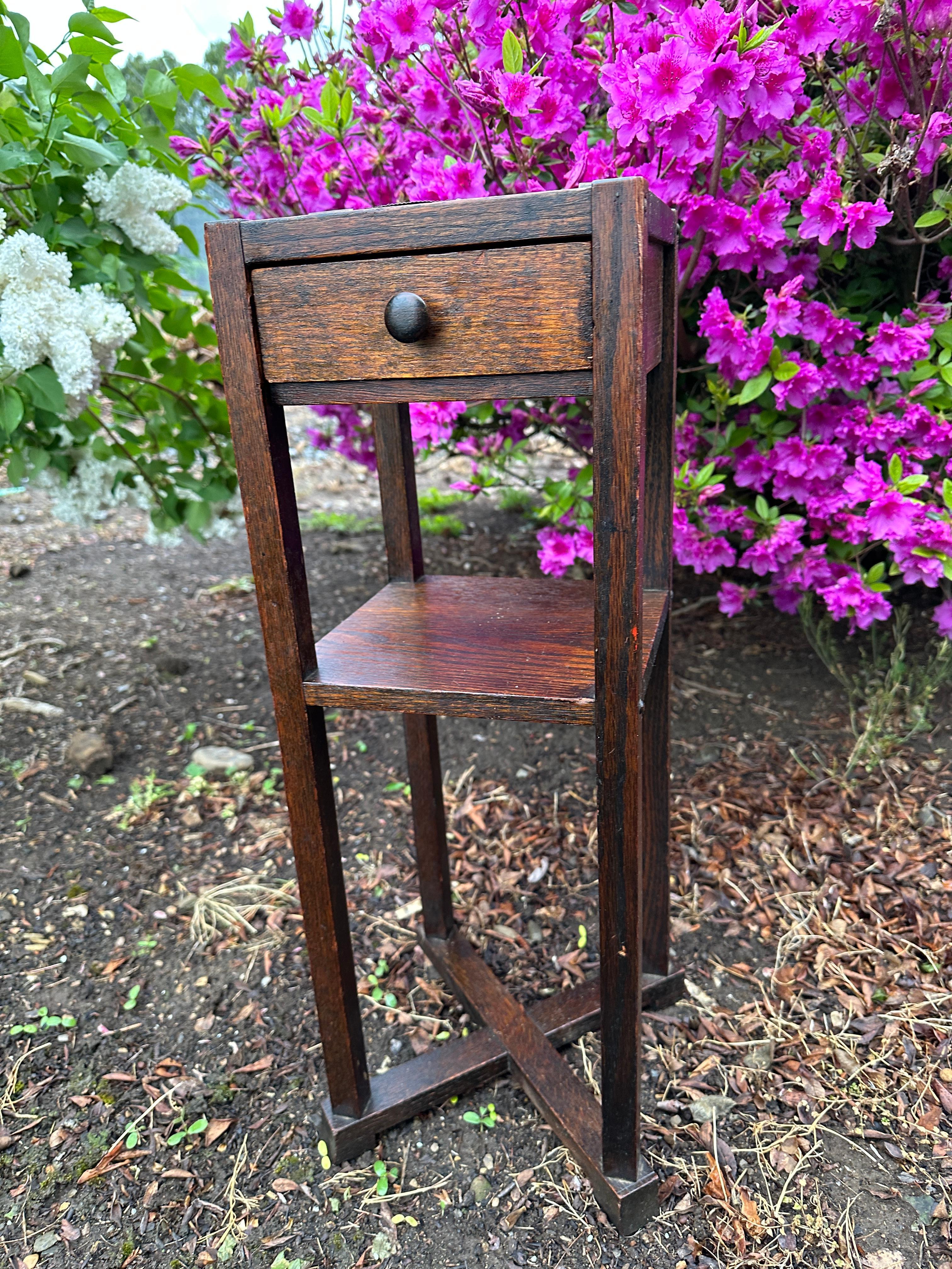 Antiguo Arts & Crafts 