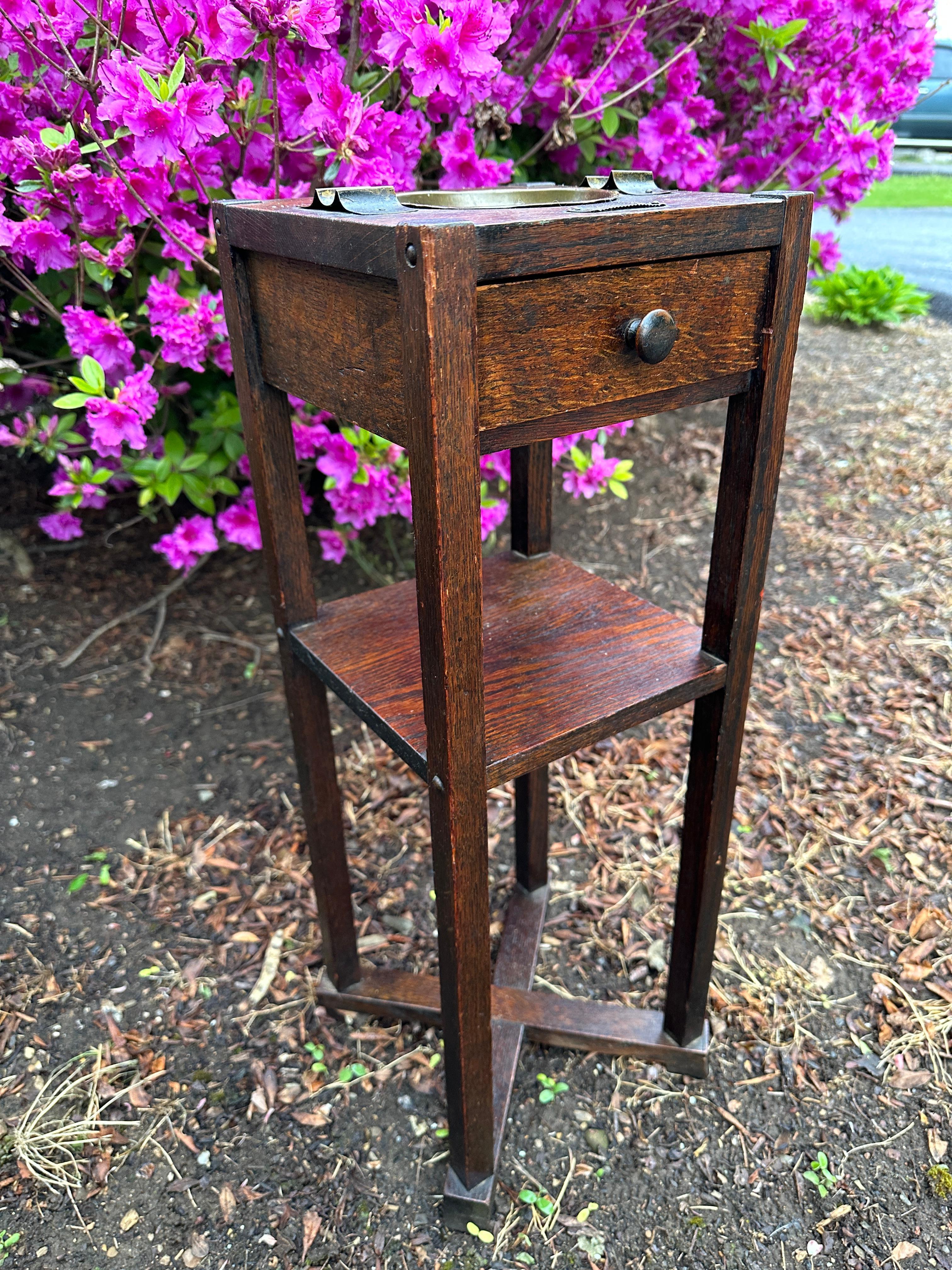 Antiguo Arts & Crafts 
