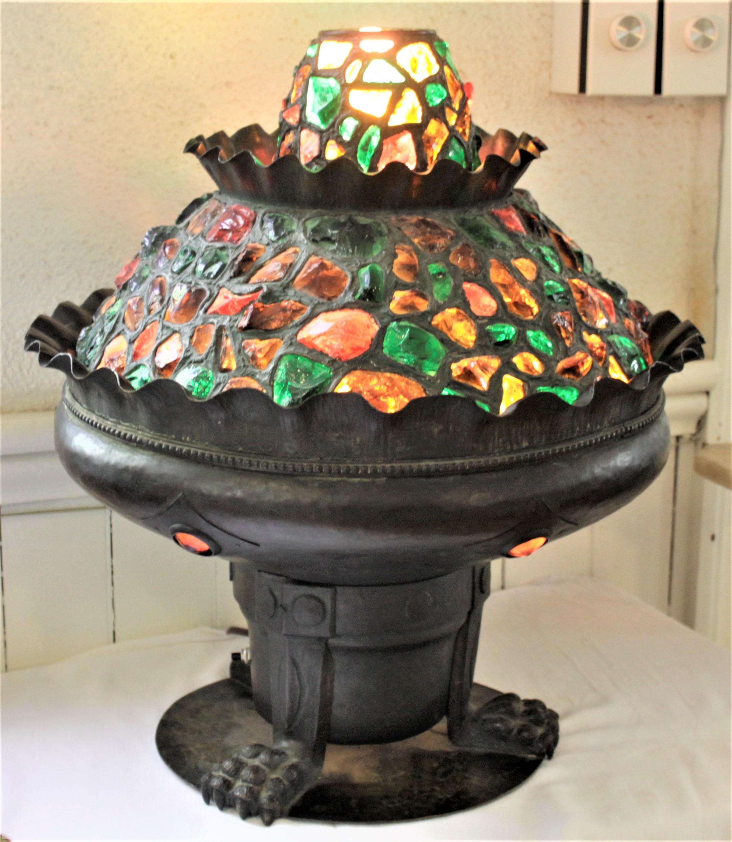 Américain Antique Arts & Crafts Large Copper Indoor Fountain Table Lamp or Accent Light en vente