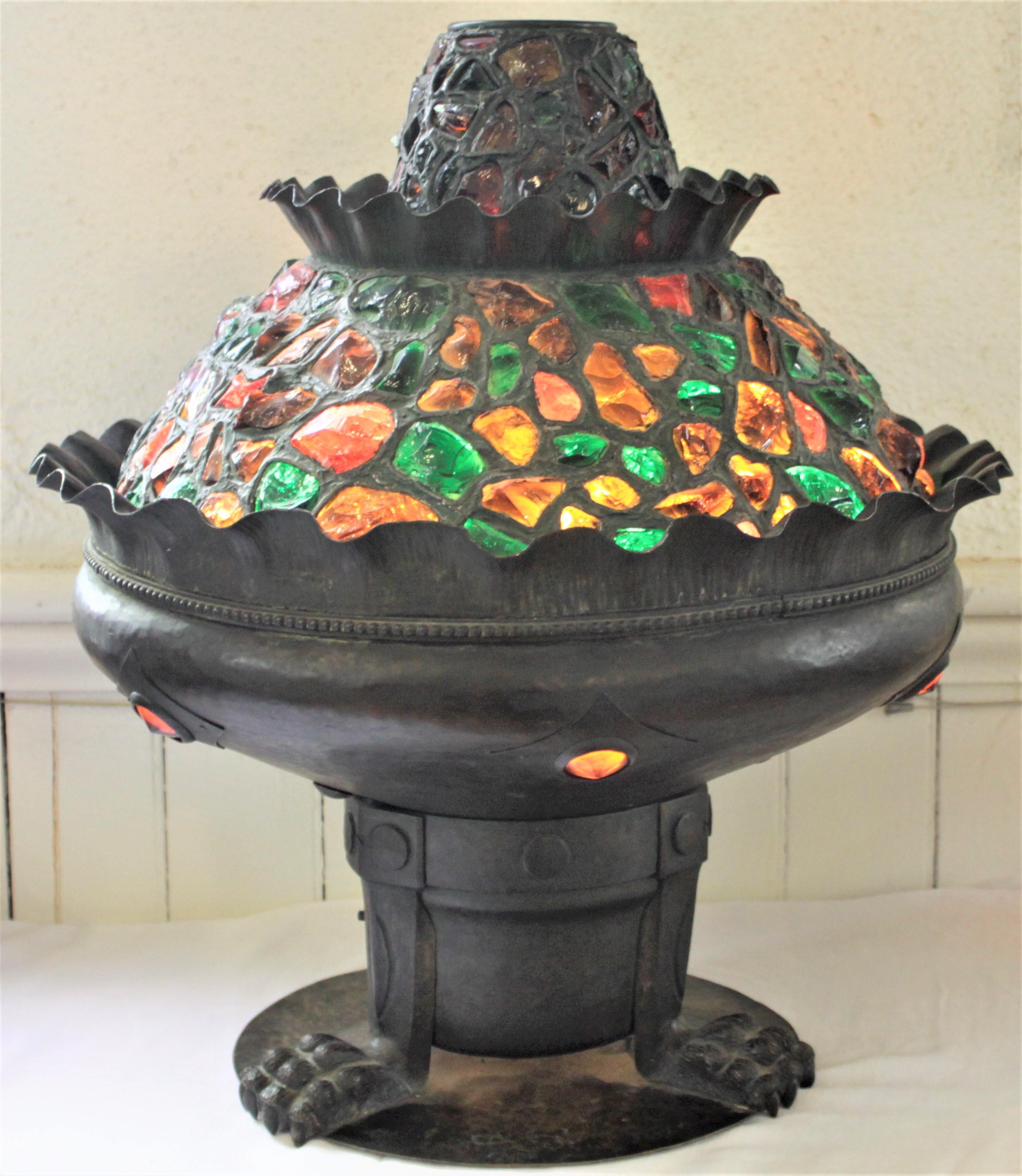 Antique Arts & Crafts Large Copper Indoor Fountain Table Lamp or Accent Light Bon état - En vente à Hamilton, Ontario