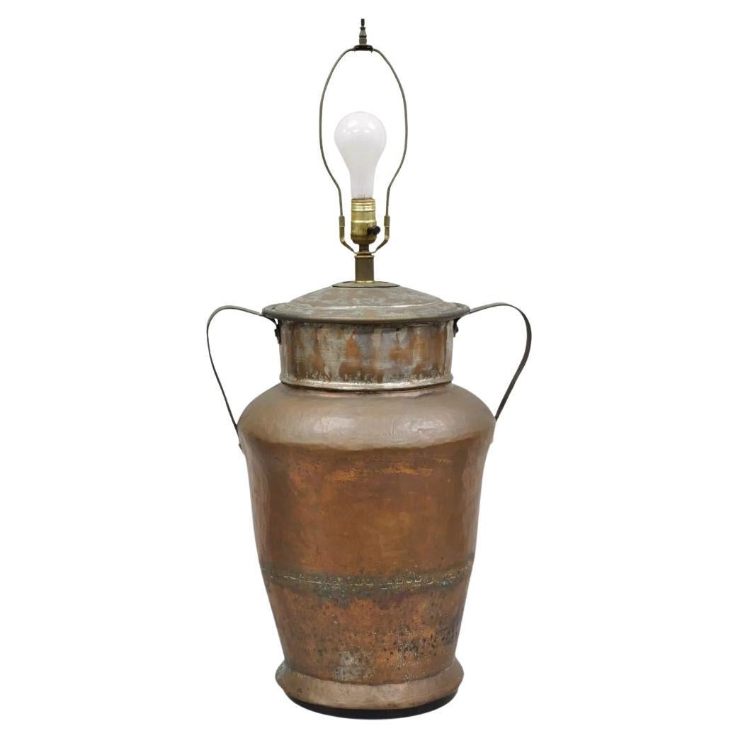 Lámpara antigua Arts & Crafts de metal de cobre martillado a mano con dos asas Milk Jug Lamp