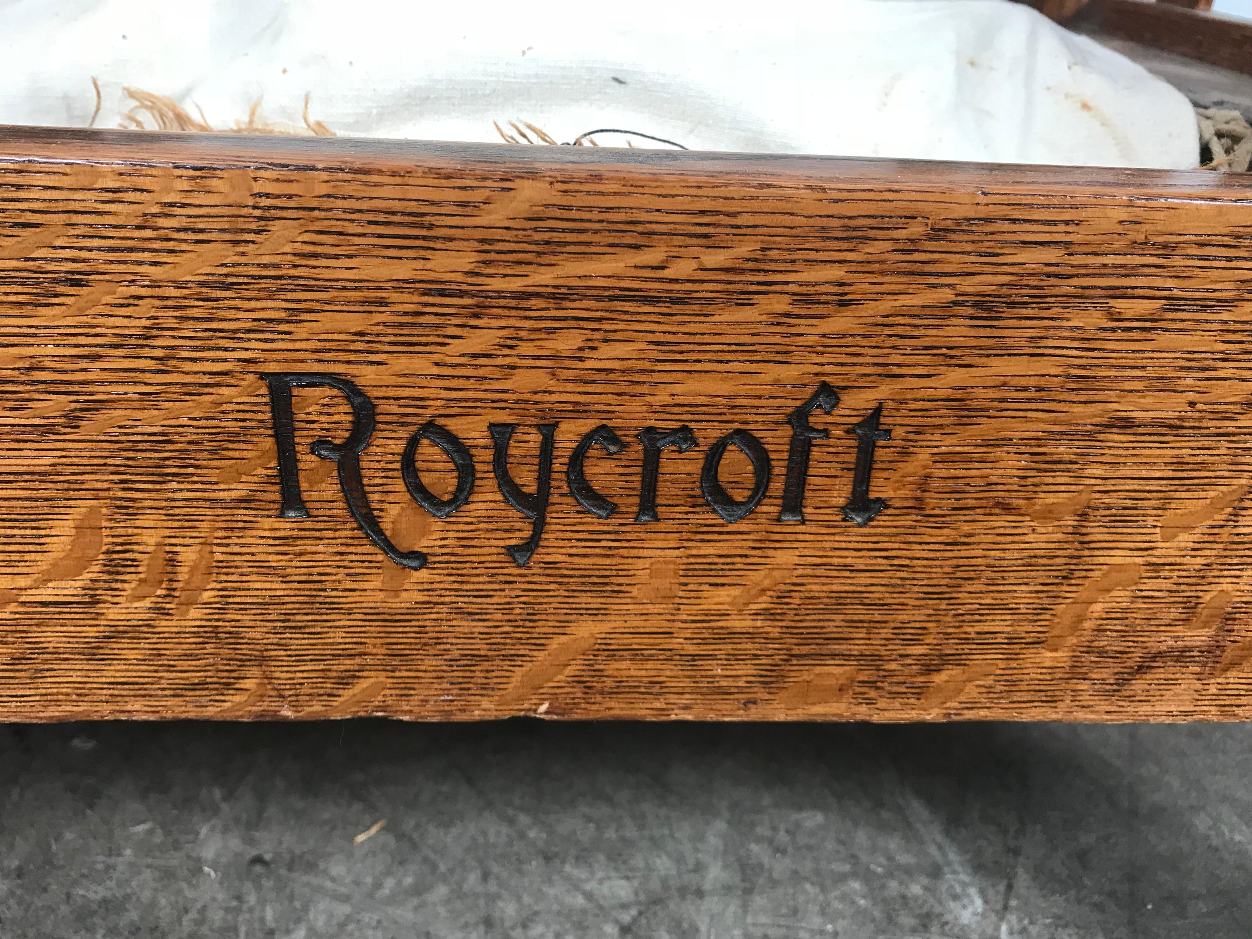 Antique Arts & Crafts large Morris chair by Roycroft, chair made exclusively for the Roycroft Inn, East Aurora NY, solid quarter sawn white oak, features incised Roycroft script mark as well as inventory number for the Inn. Hand delivery avail to