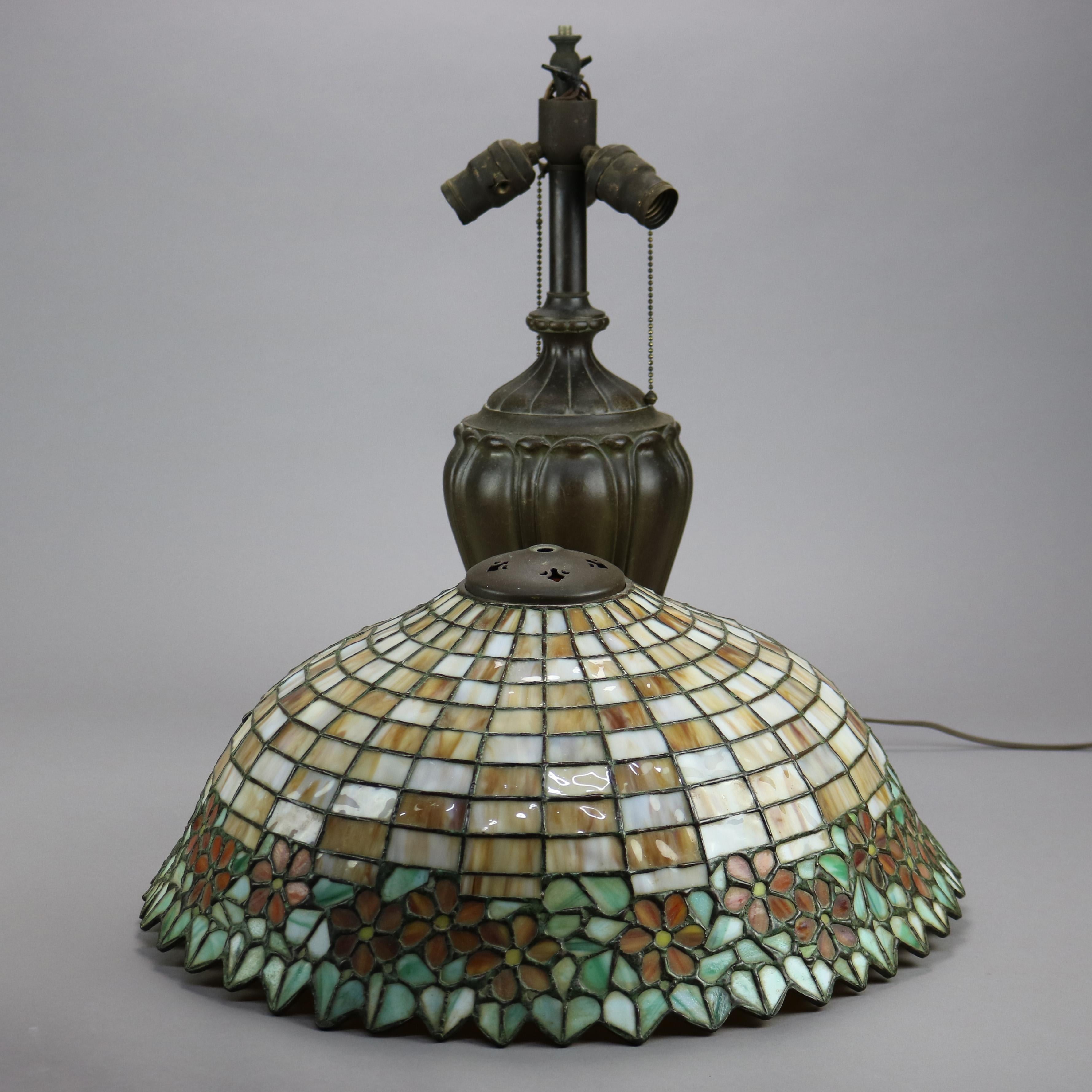 Antique Arts & Crafts Leaded Glass Table Lamp, Attr. Unique & Handel, circa 1920 3