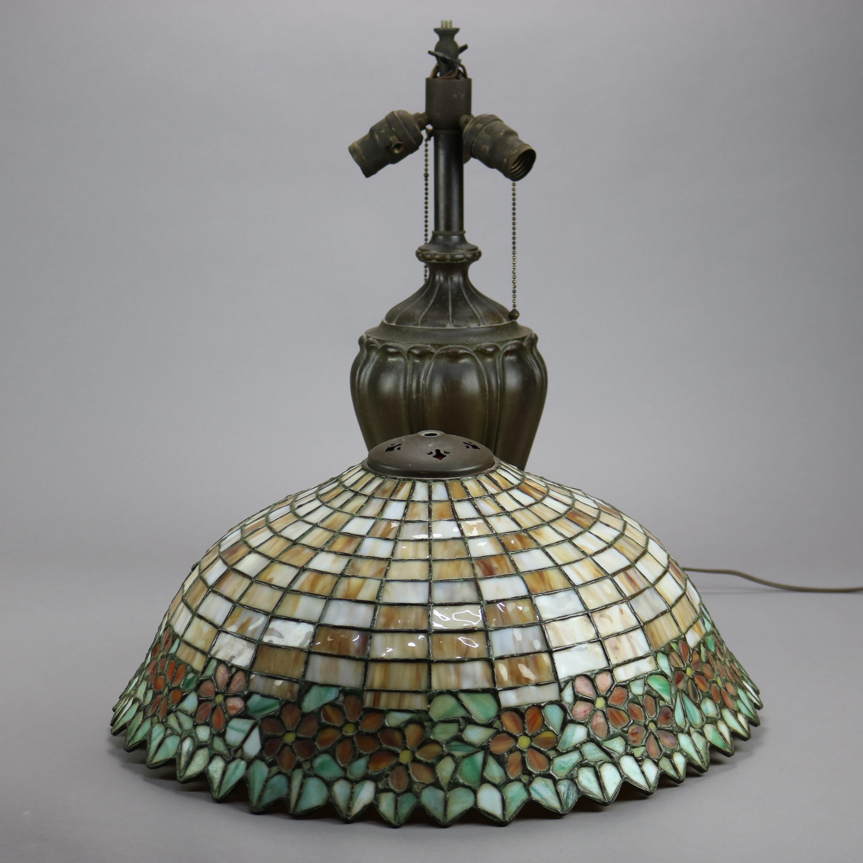Antique Arts & Crafts Leaded Glass Table Lamp, Attr. Unique & Handel, circa 1920 3