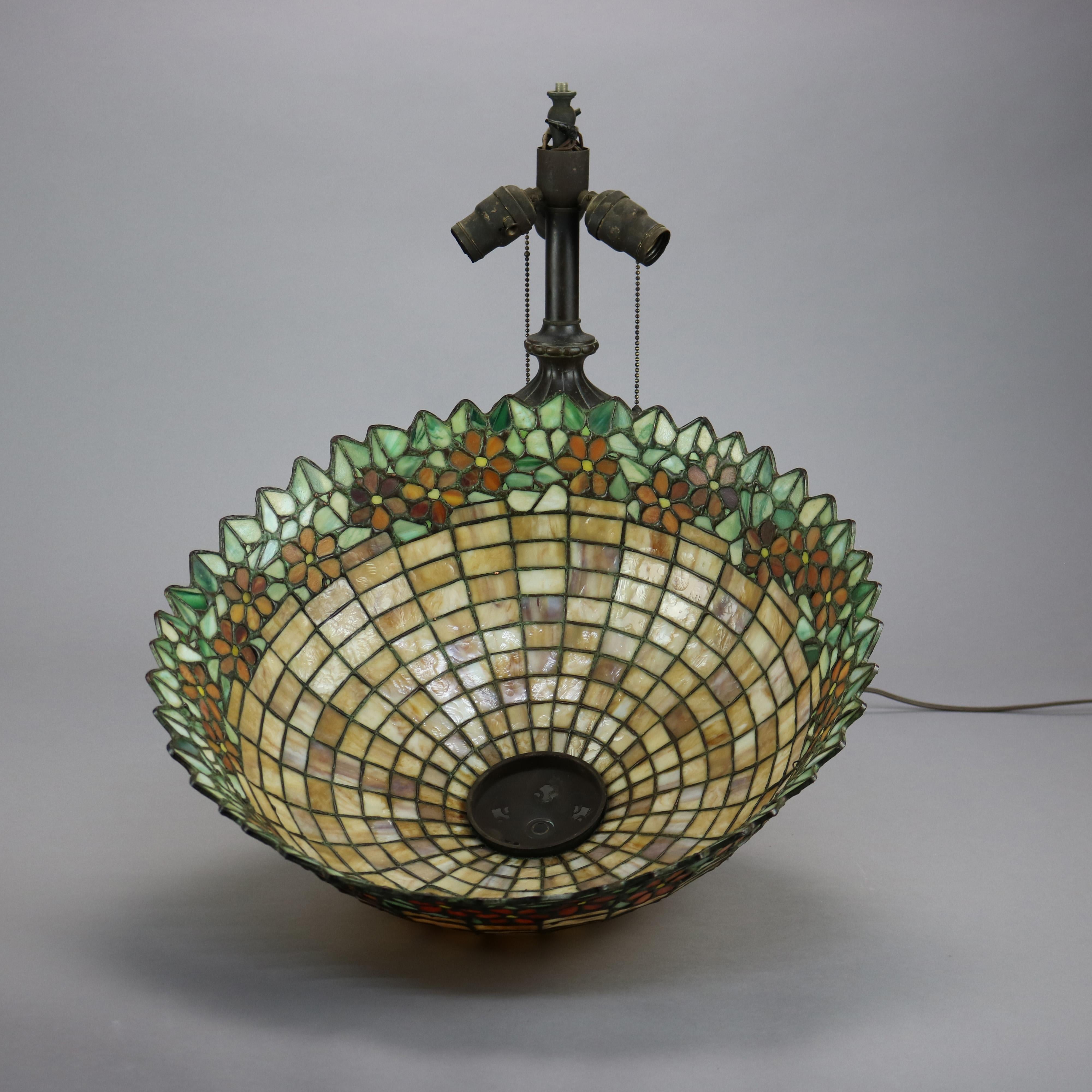 Antique Arts & Crafts Leaded Glass Table Lamp, Attr. Unique & Handel, circa 1920 1