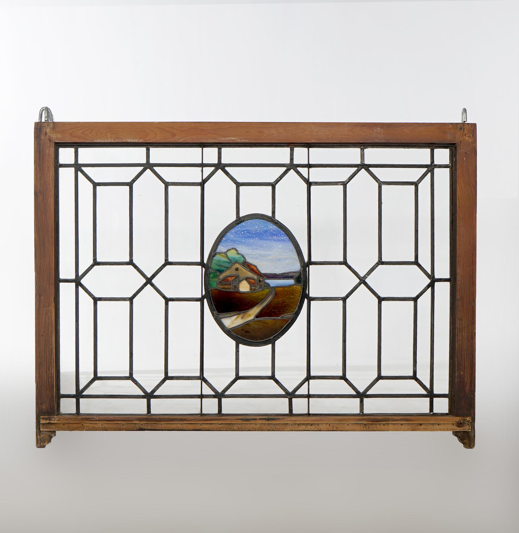 Antigua vidriera emplomada Arts & Crafts con carretera rural c1910 en venta 3